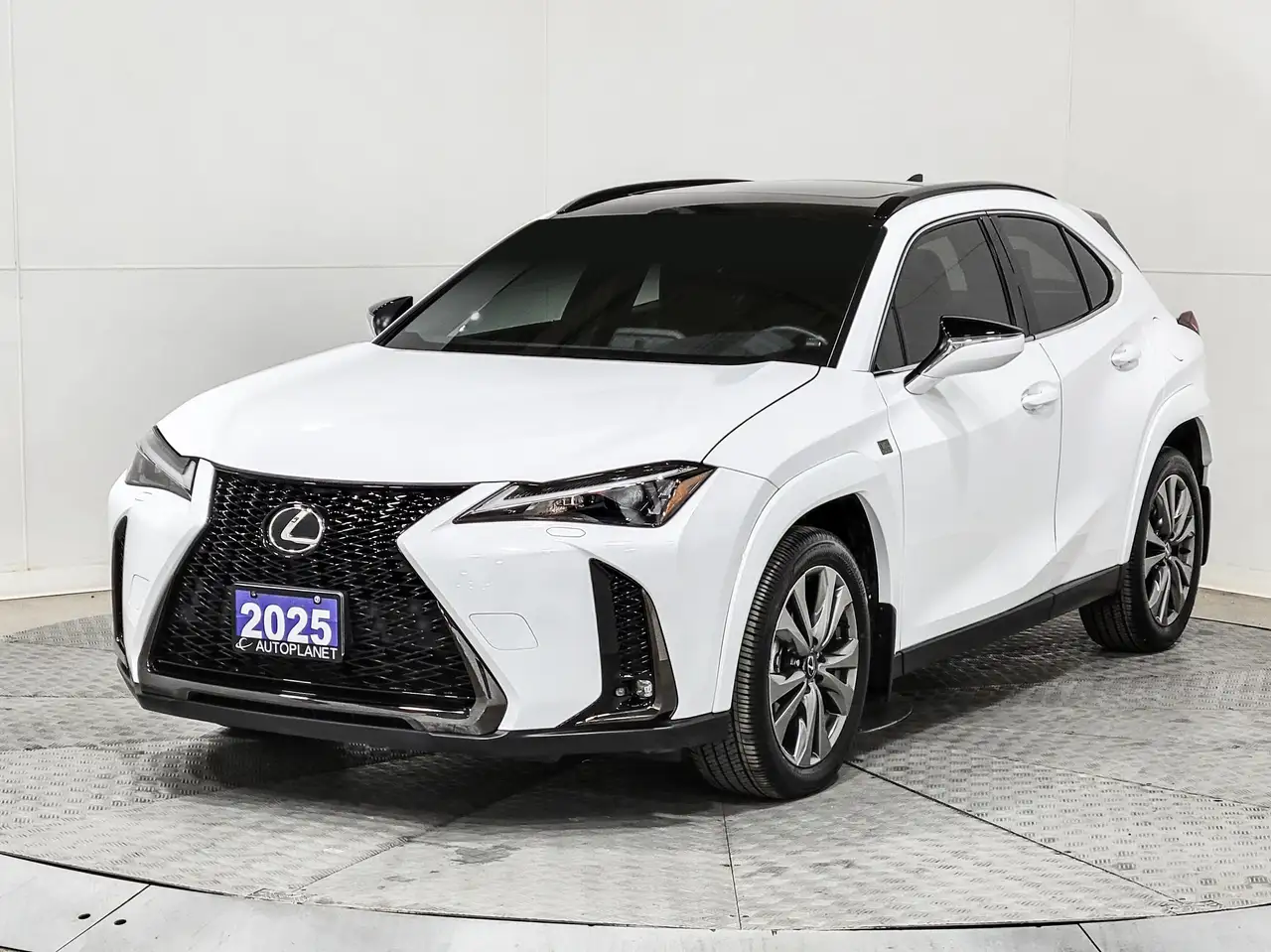 Lexus UX снимка Lexus UX