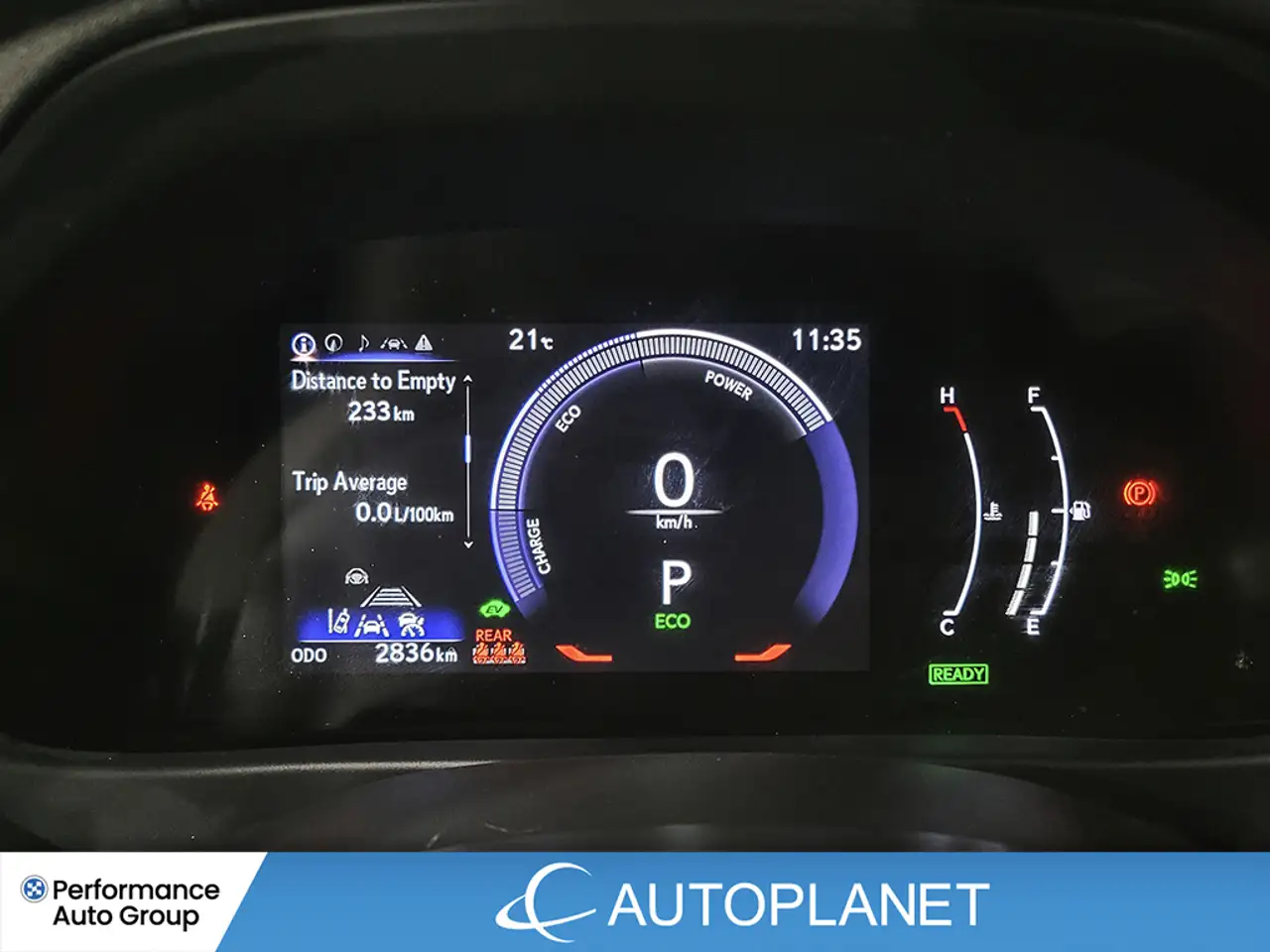 Lexus UX снимка Lexus UX