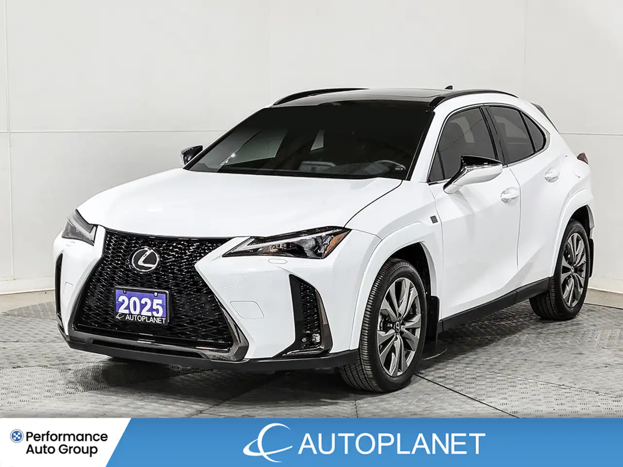 Lexus UX снимка Lexus UX