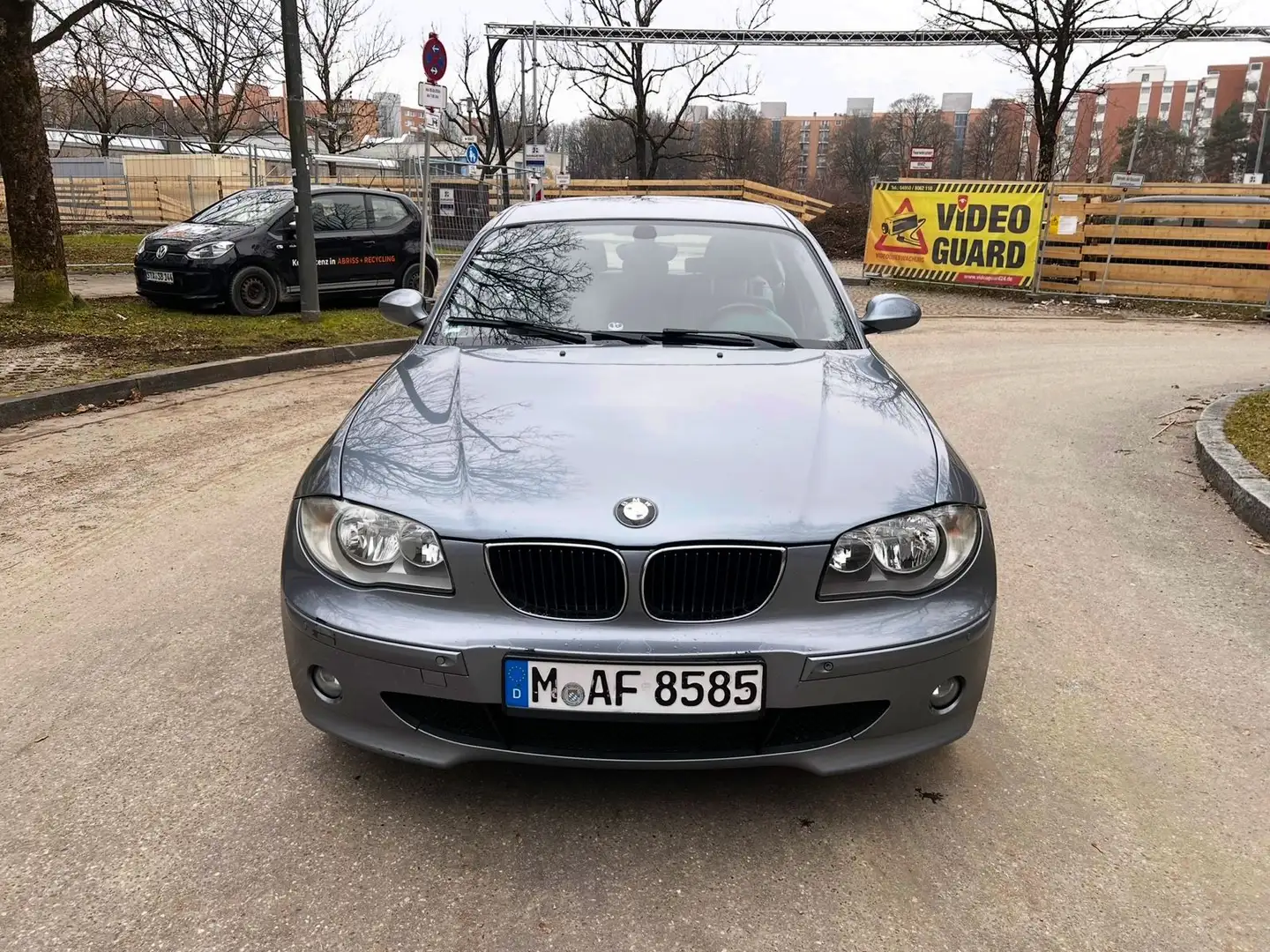 BMW 118 i Baureihe |HU& AU Neu| Leder|Sitzheizung|AHK Blu/Azzurro - 2