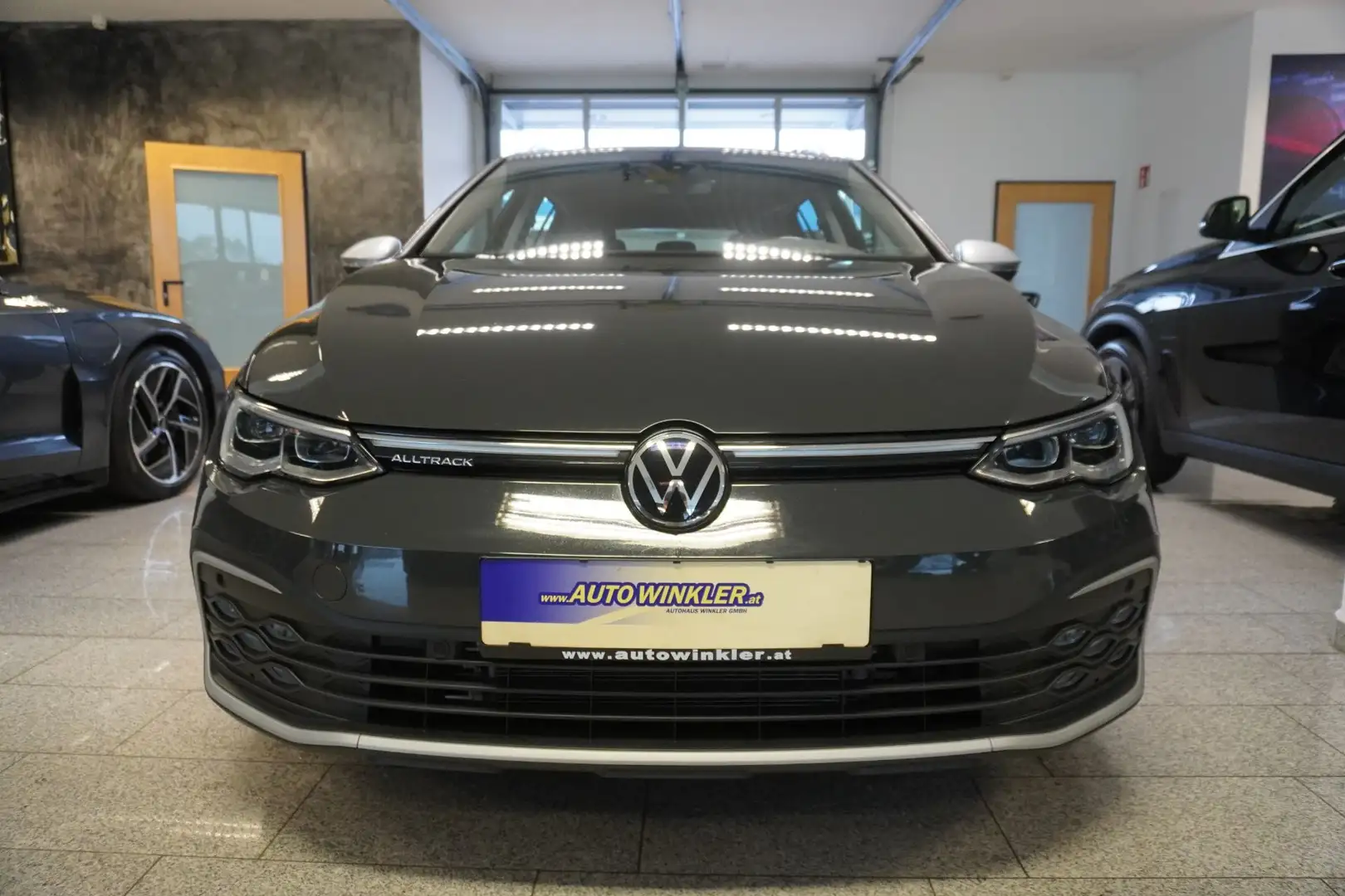 Volkswagen Golf Variant VIII Alltrack 2.0TDI 4Motion DSG Grau - 2