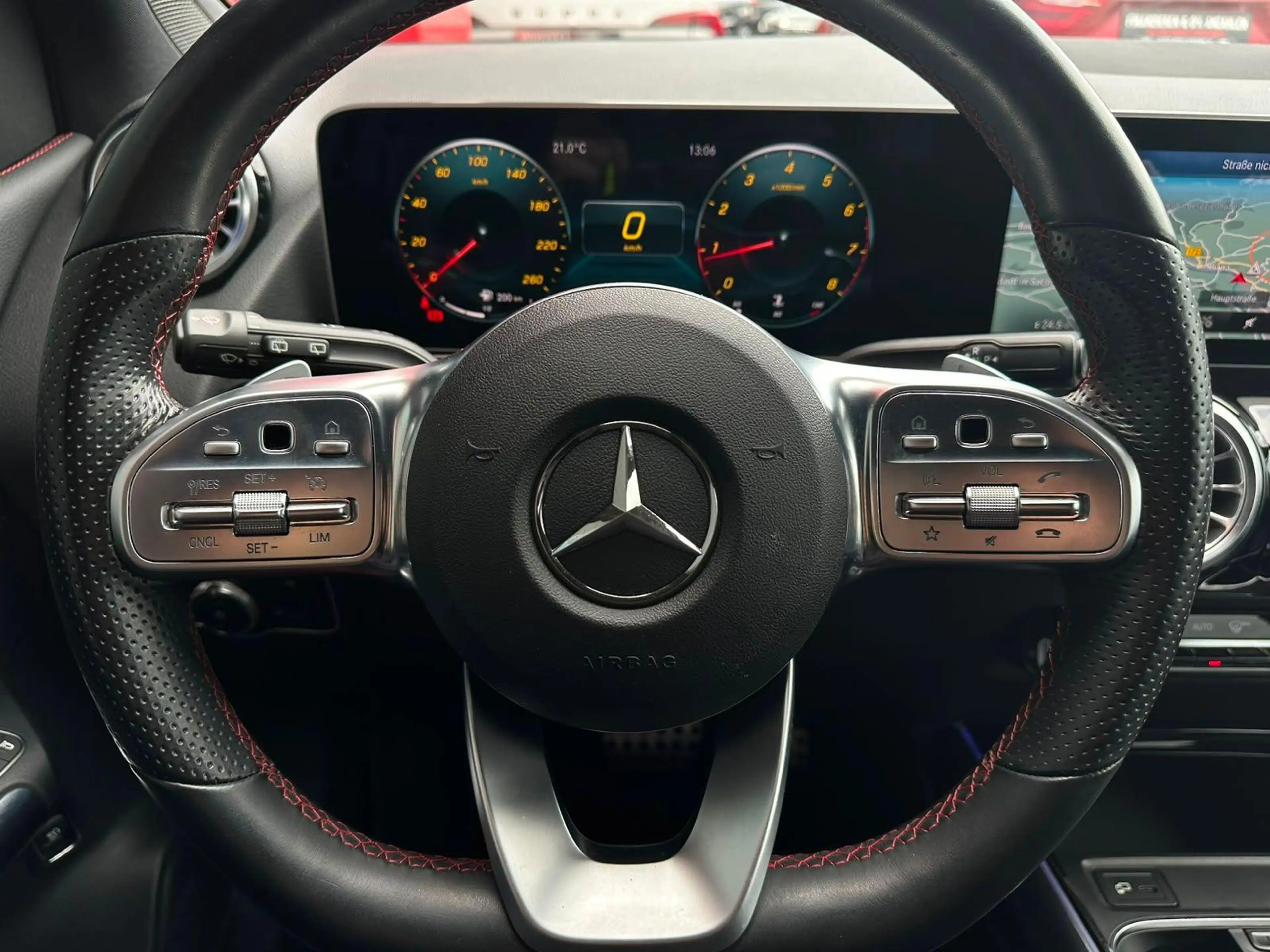 Mercedes-Benz B 220 AMG 4M SPUR#LED#CAM#TEMPO#SHZ#VIRTC#1.HAND — photo 13