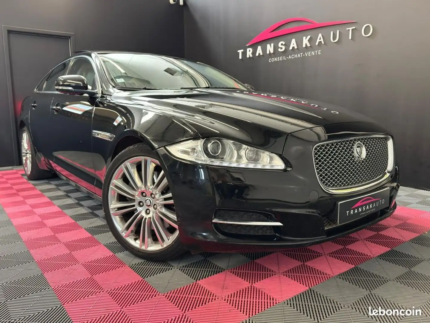 Jaguar XJ V6 3.0D 275ch S Luxe Premium Empattement Court RÉV Noir - 1