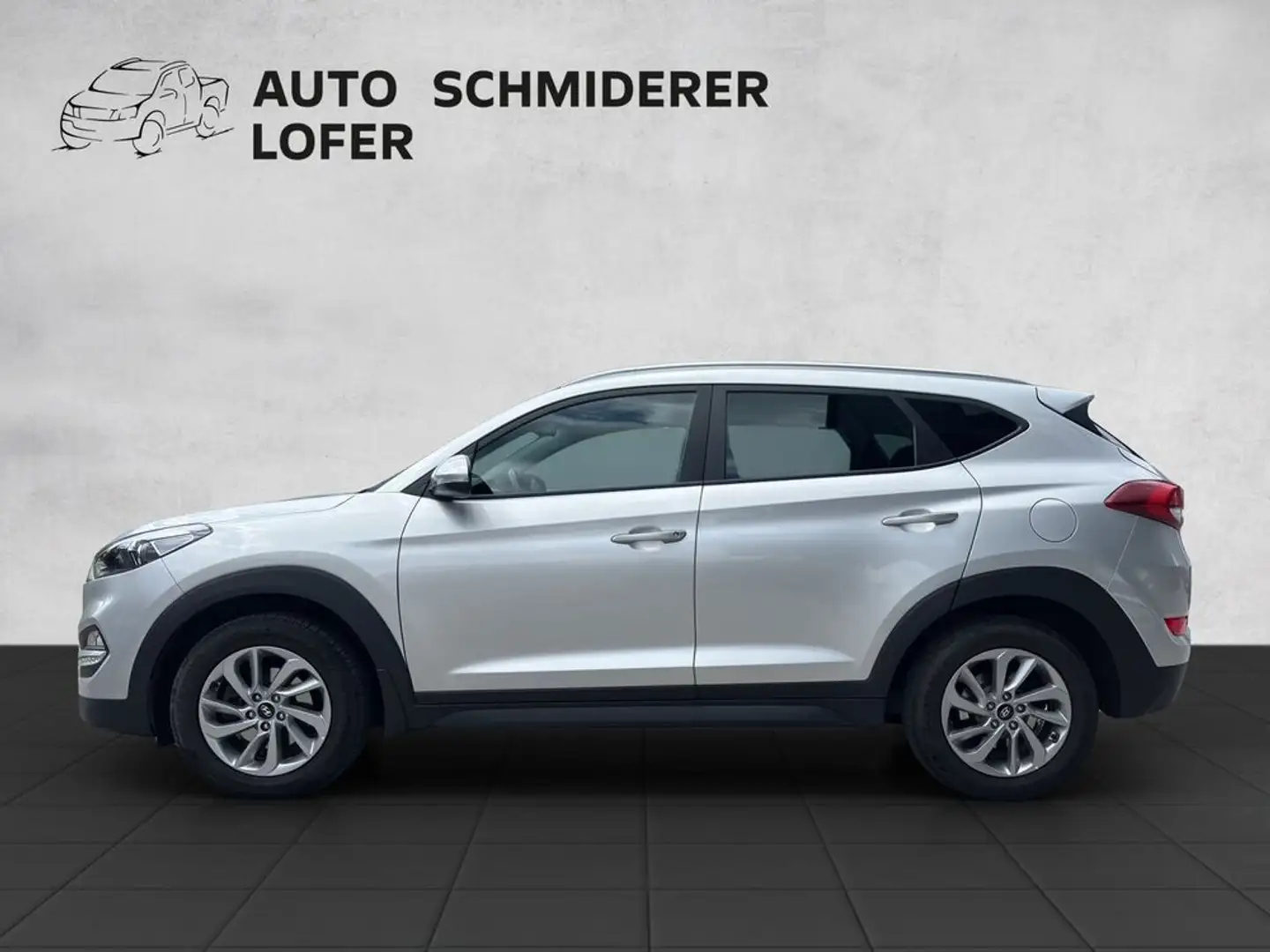 Hyundai TUCSON Go 4WD Zilver - 2