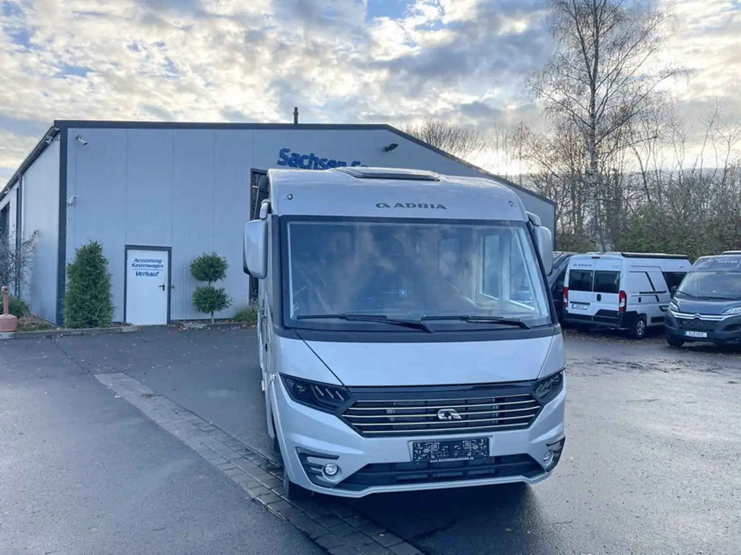 Adria Sonic Supreme 700 SL 5. Sitzplatz*Markise*Solar Grijs - 2