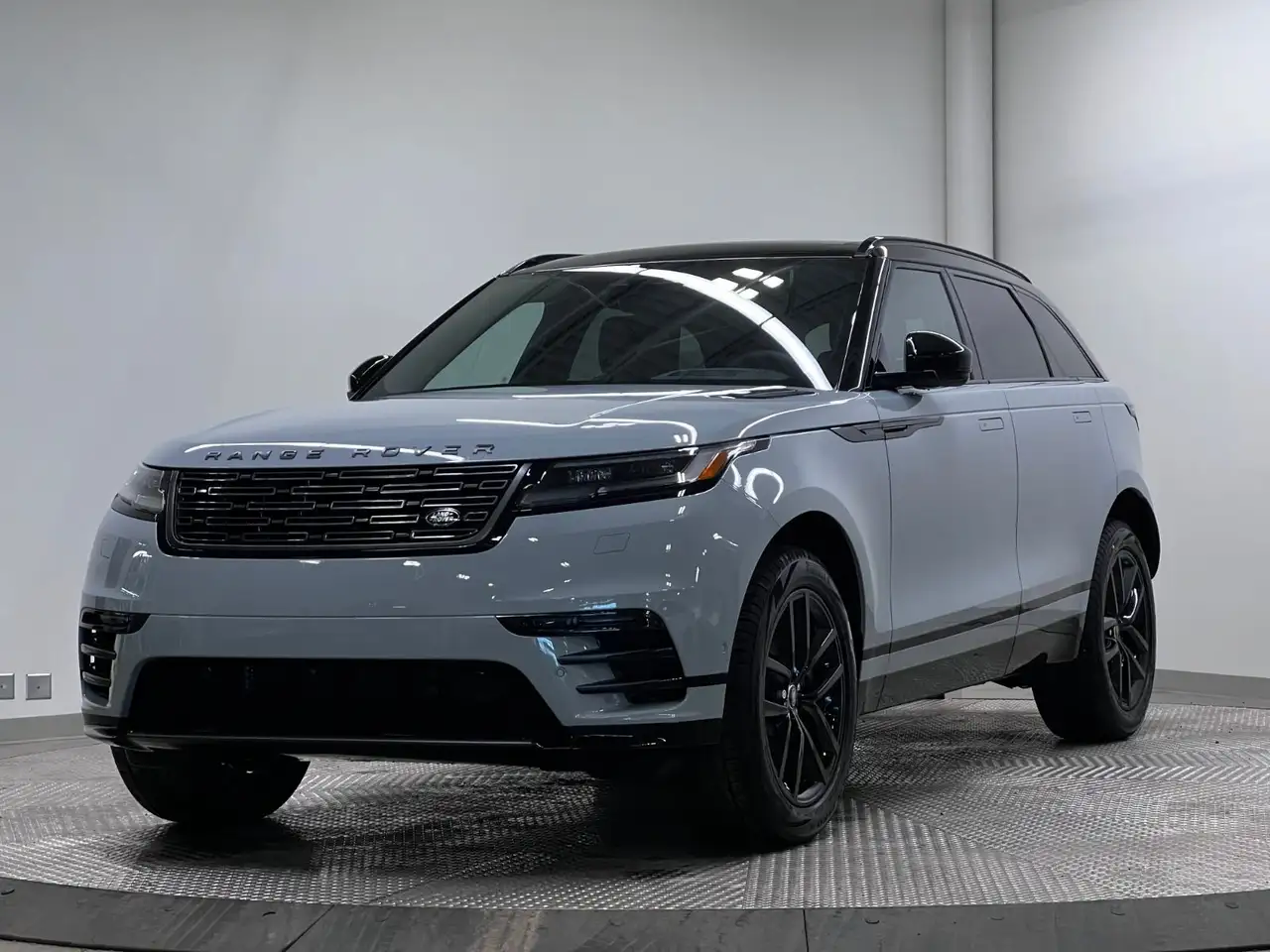 2026 Land Rover Range Rover Velar