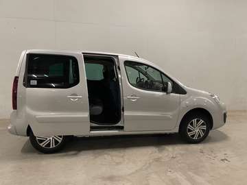 E-Feel 23 kWh Aut. Navi Clima Cruise PDC