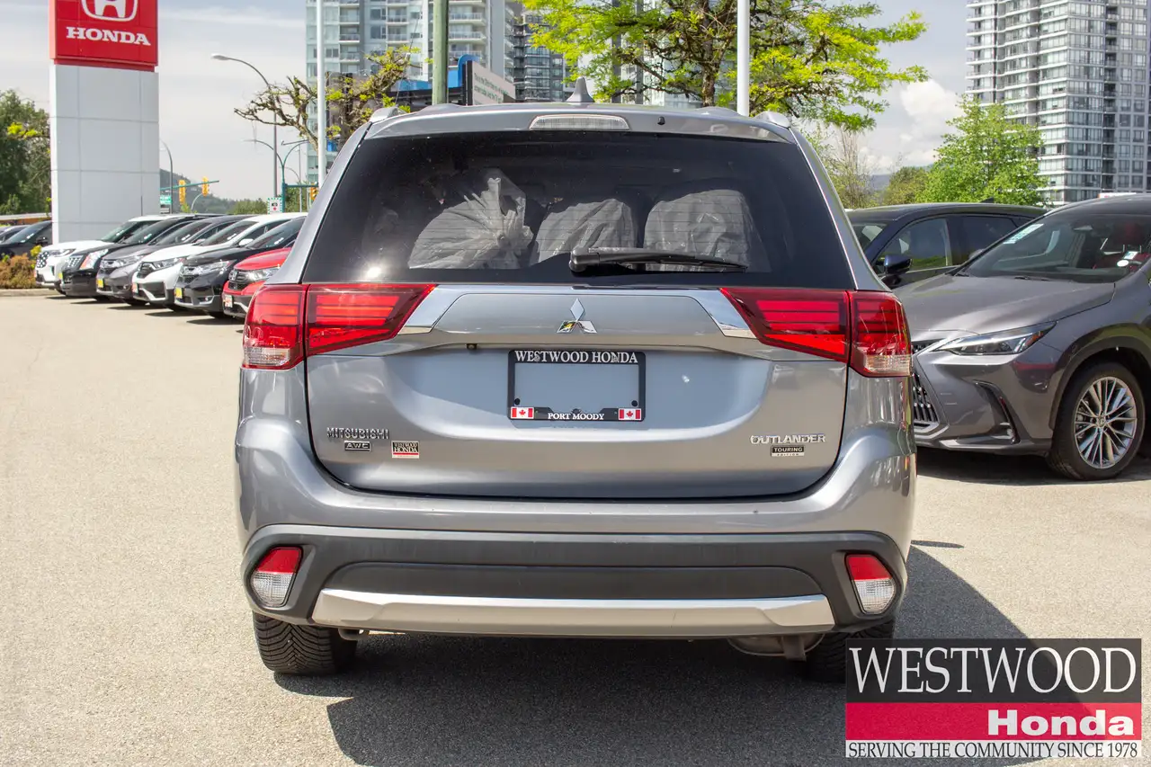 Mitsubishi Outlander снимка Mitsubishi Outlander