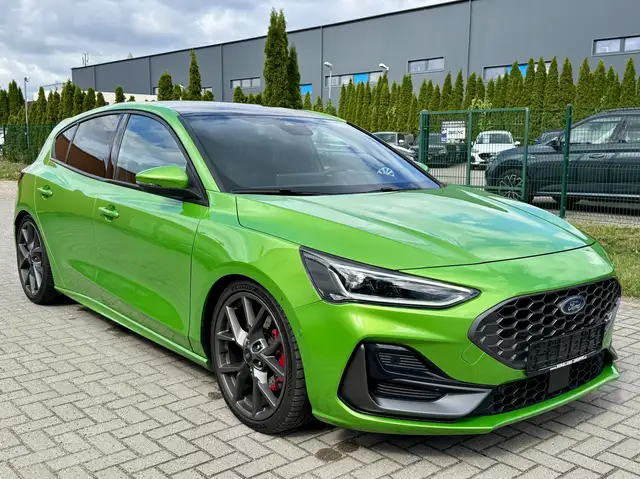 Ford Focus ST X, Automatik, Vollausstattung, Panorama, Had up