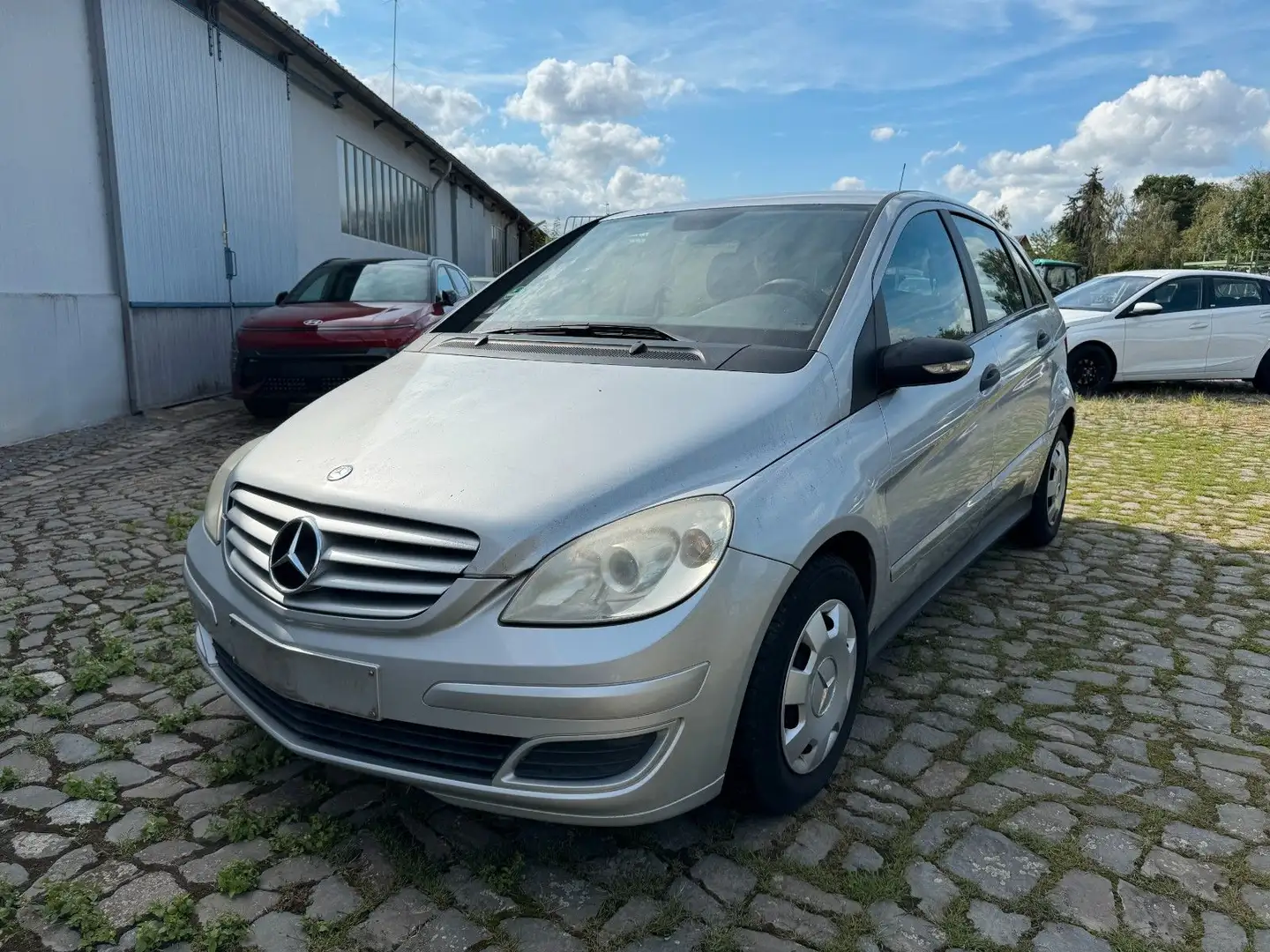 Mercedes-Benz B 150 B -Klasse B 150 Срібний - 1