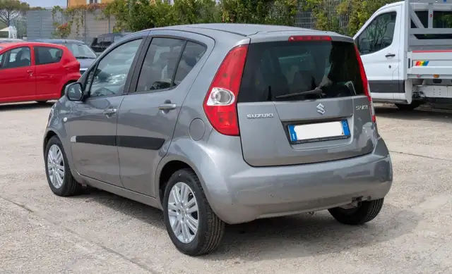 Suzuki Splash view 4