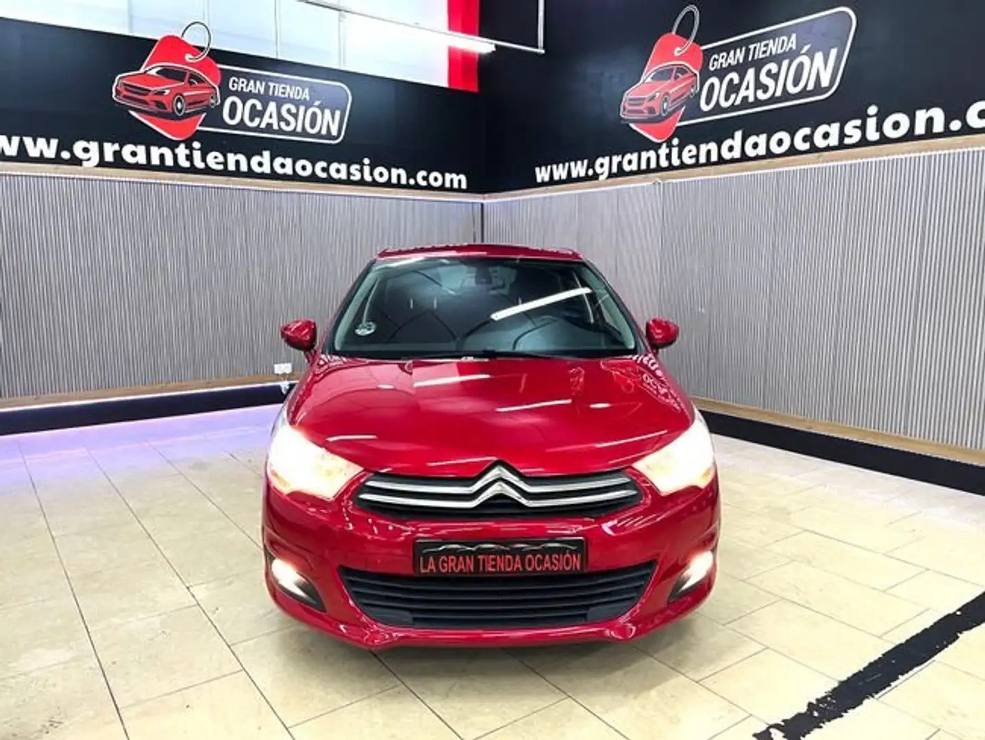 Citroen C4 1.6HDi Seduction Rojo - 2