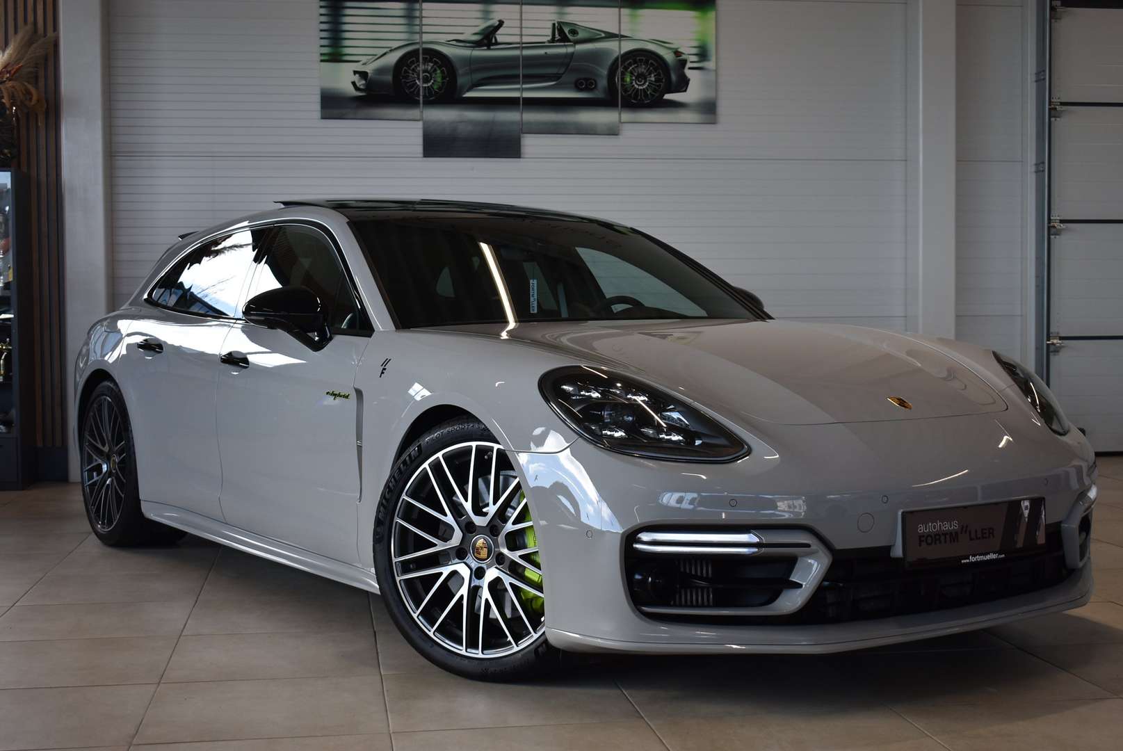 Porsche Panamera Sport Turismo Platinum Edition 4 E-Hybrid - - Joinsteer - #1