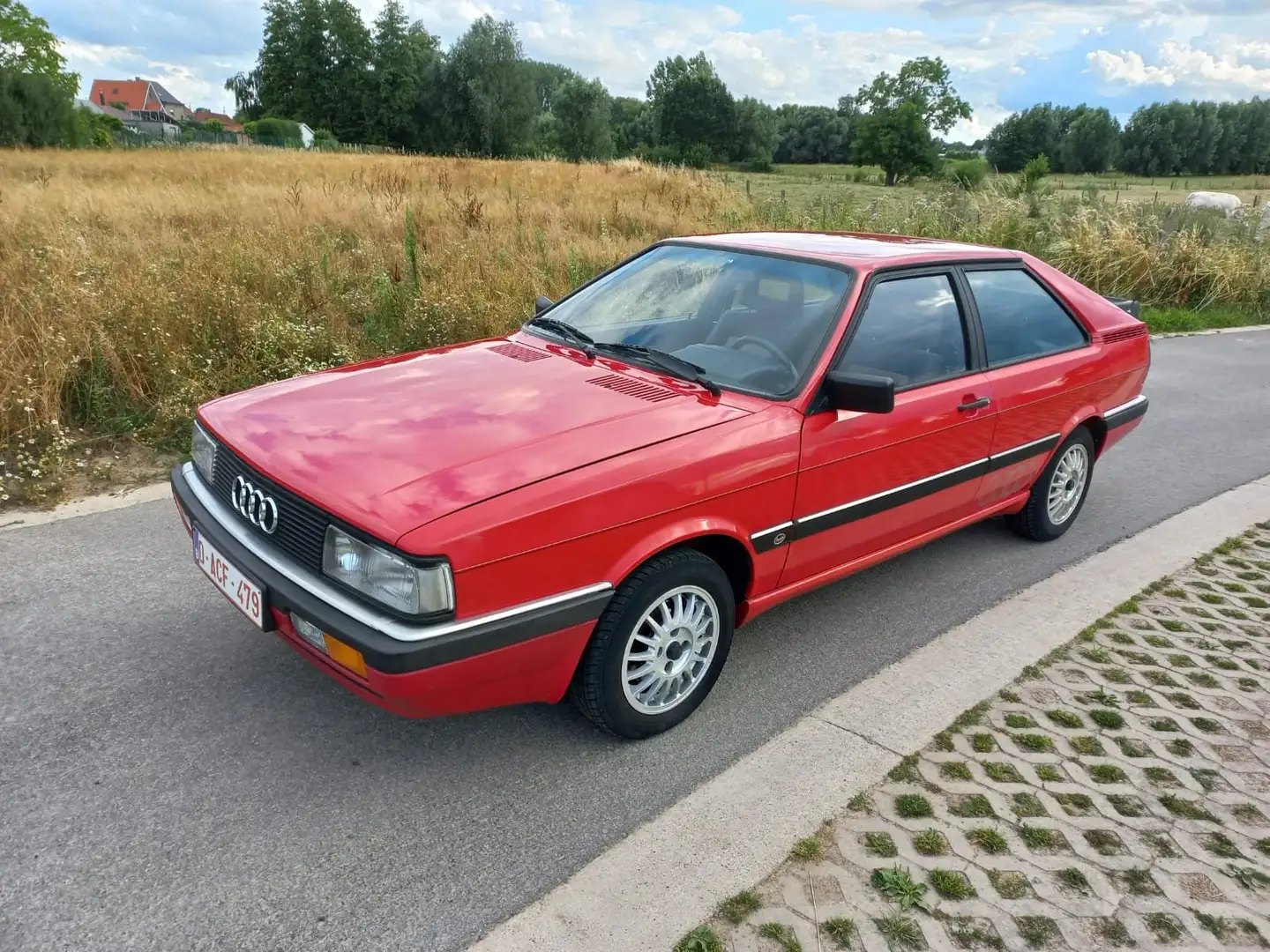 Audi Coupe Rouge - 1