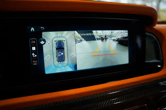 Mercedes-Benz G-Class view 15