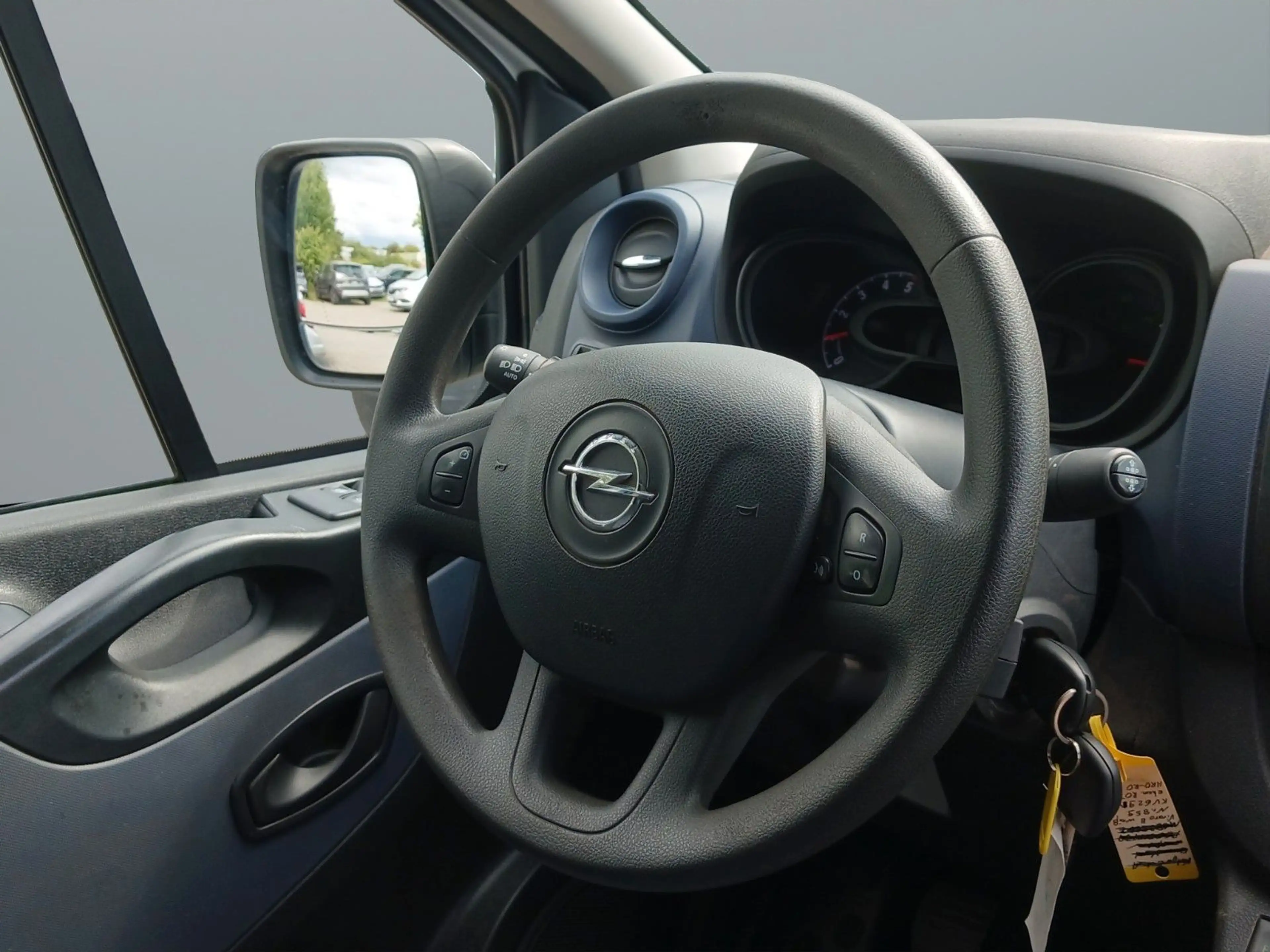 Opel Vivaro B Kasten/Kombi L1H1 2,7t Navi/Klima/1Hand — photo 13