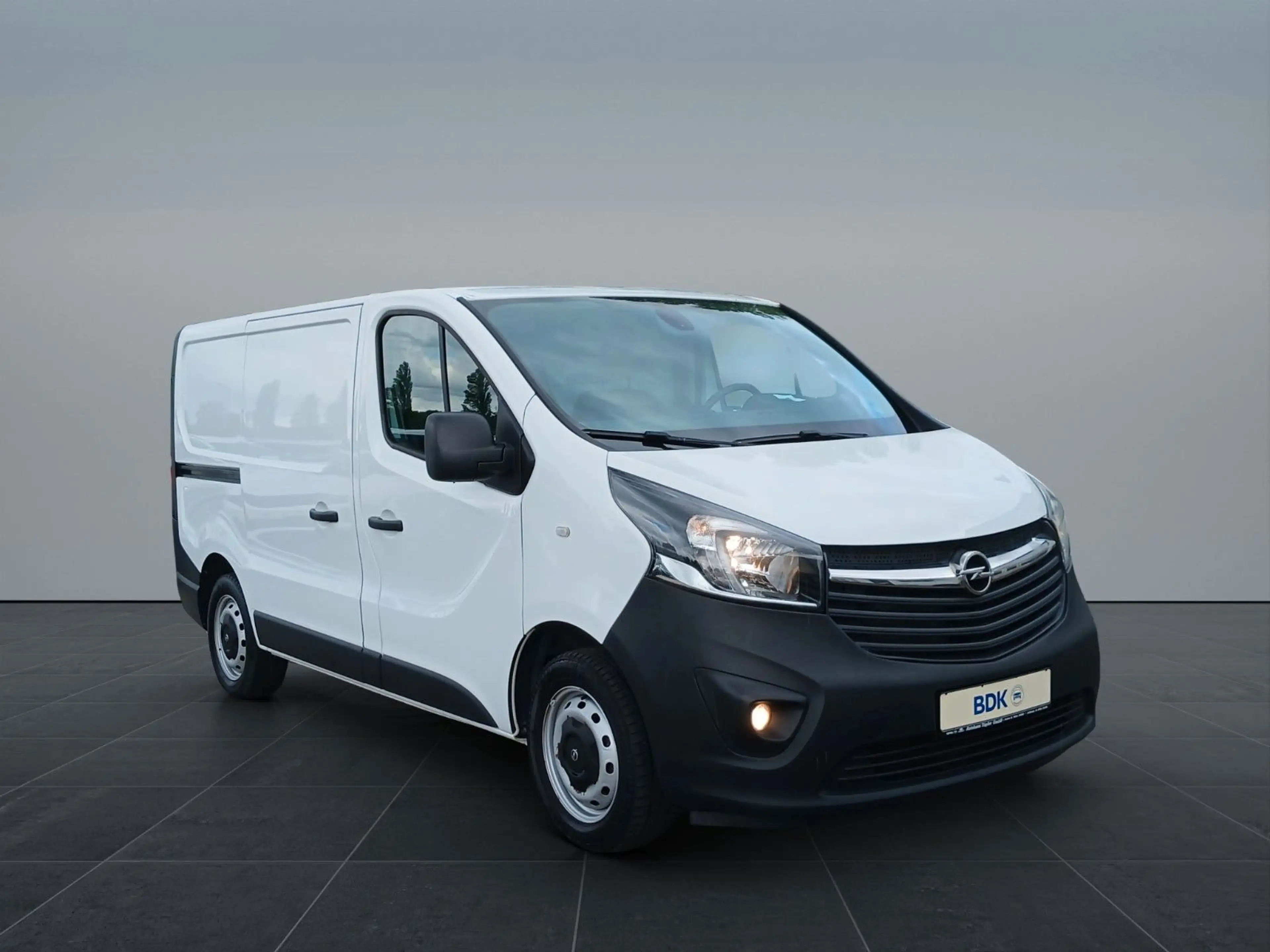 Opel Vivaro B Kasten/Kombi L1H1 2,7t Navi/Klima/1Hand — photo 5