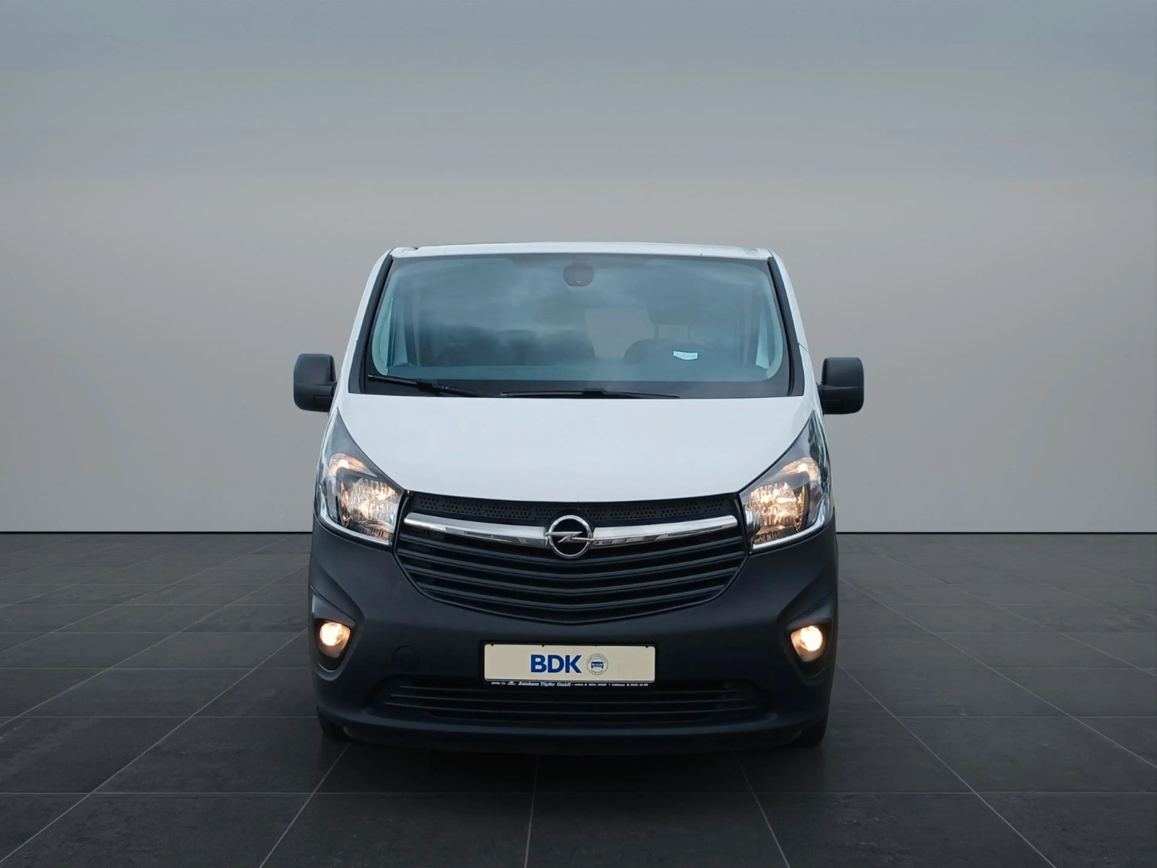 Opel Vivaro B Kasten/Kombi L1H1 2,7t Navi/Klima/1Hand — photo 6