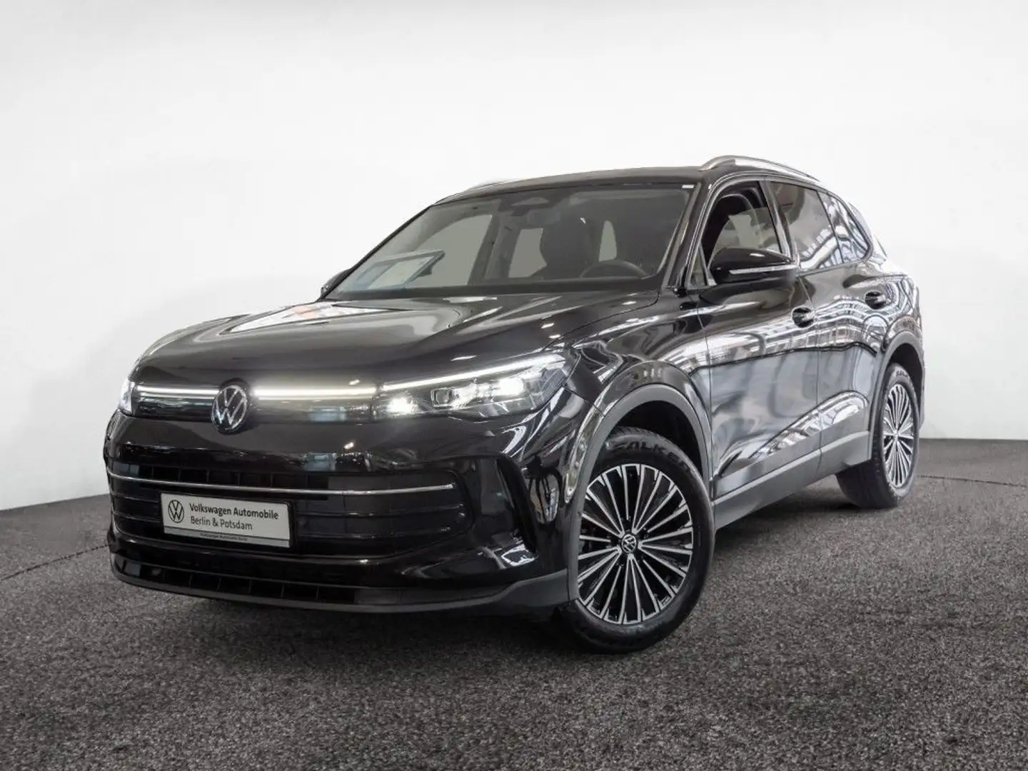 Volkswagen Tiguan 1.5 eTSI Life AHK Kamera LED Navi ACC Schwarz - 2