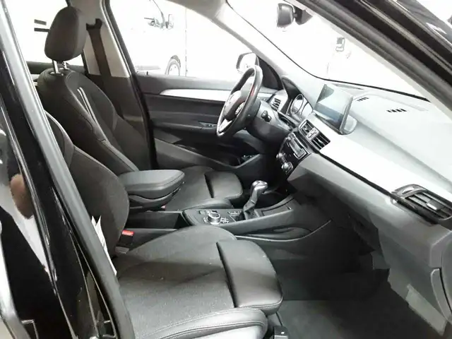 BMW X1 view 8