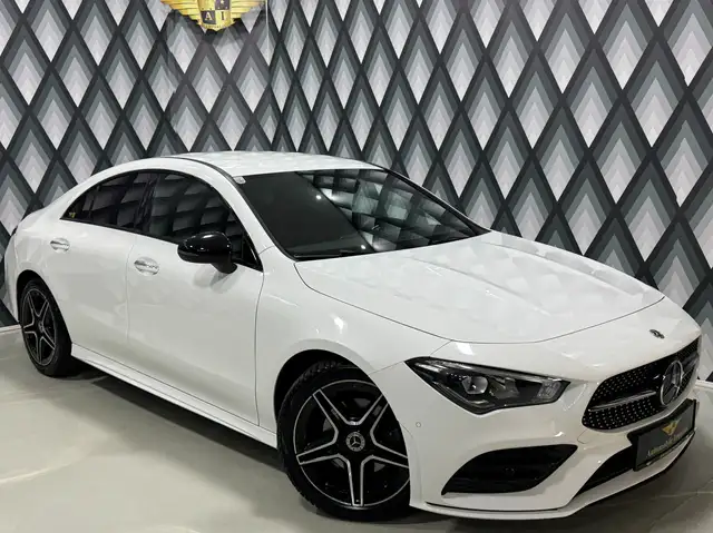 Mercedes-Benz CLA 180 d Aut. // AMG-LINE // PREMIUM-PAKET //