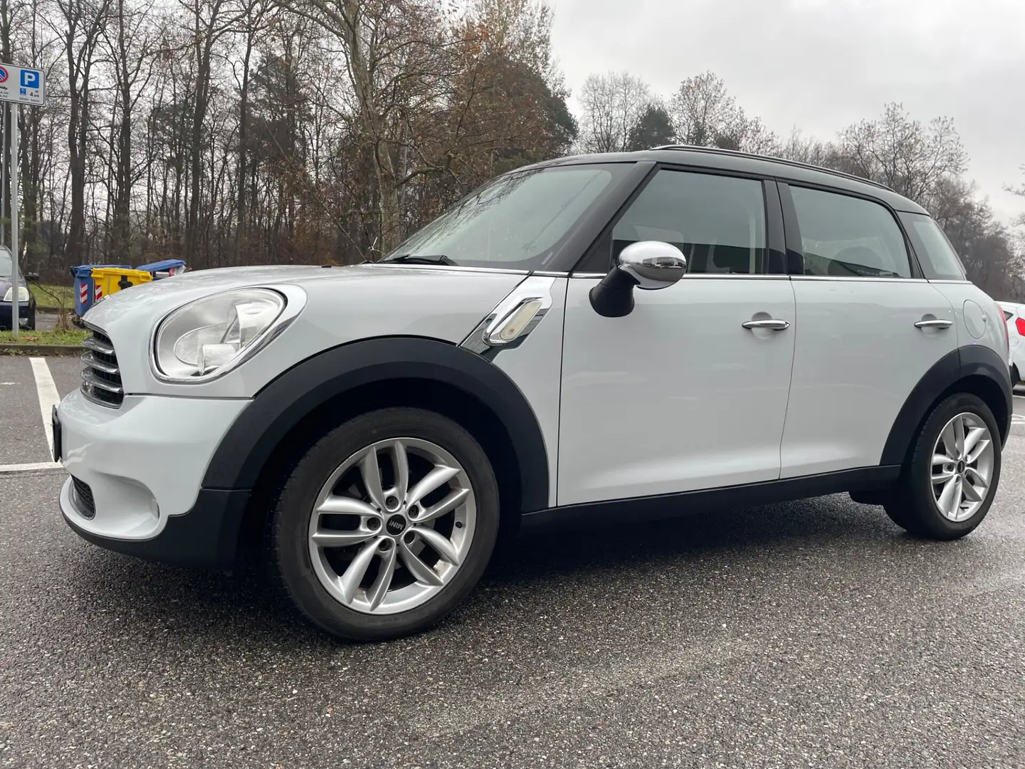 MINI Cooper D Countryman Mini 1.6 Cooper D Countryman*Cerchi*Neopatentati Wit - 2