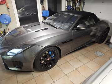 Cabriolet 2.0 i4 R-Dynamic