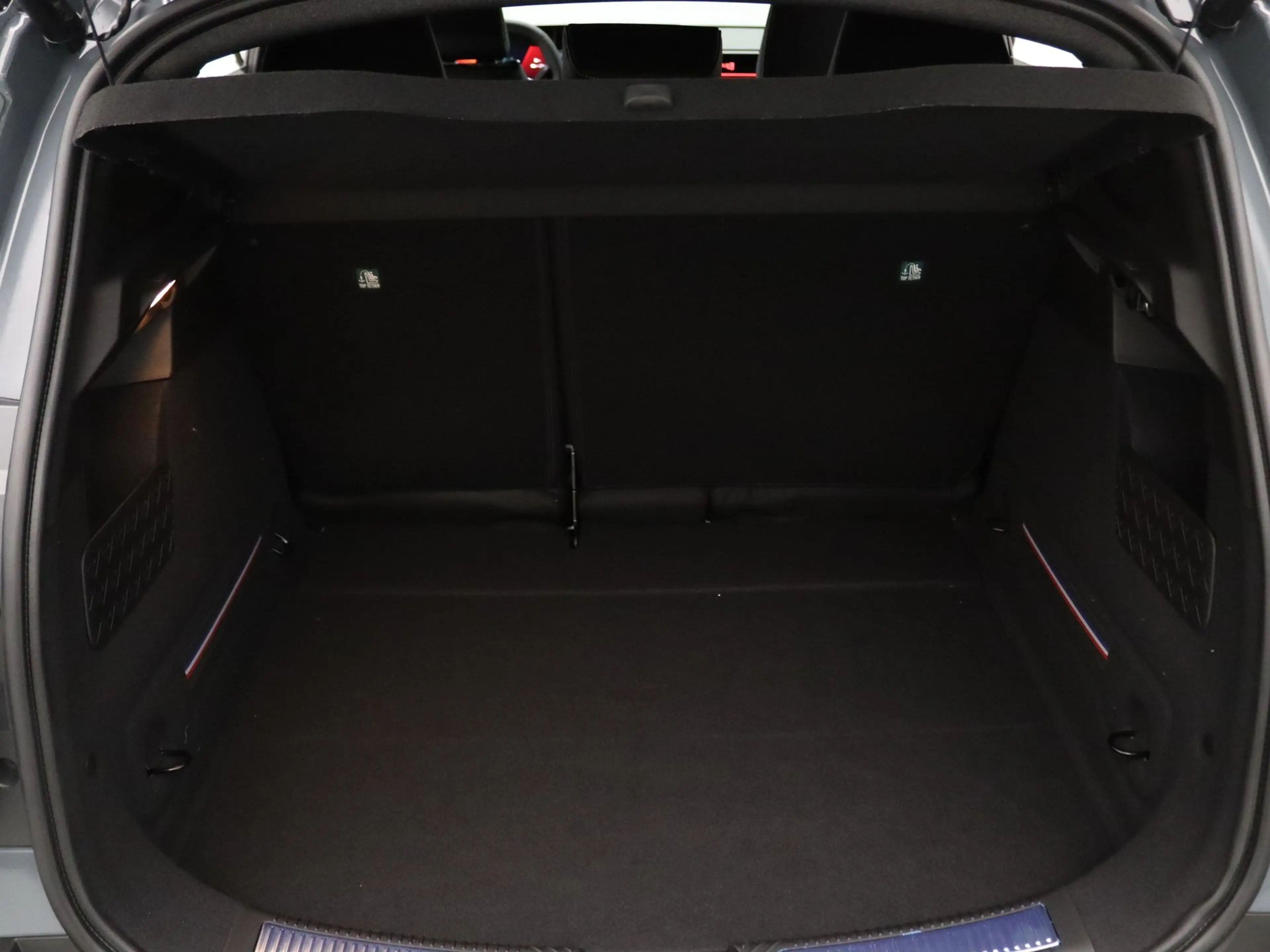 Renault R 4 comfort range iconic "plein sud" 52 kWh Elektrisch — photo 32