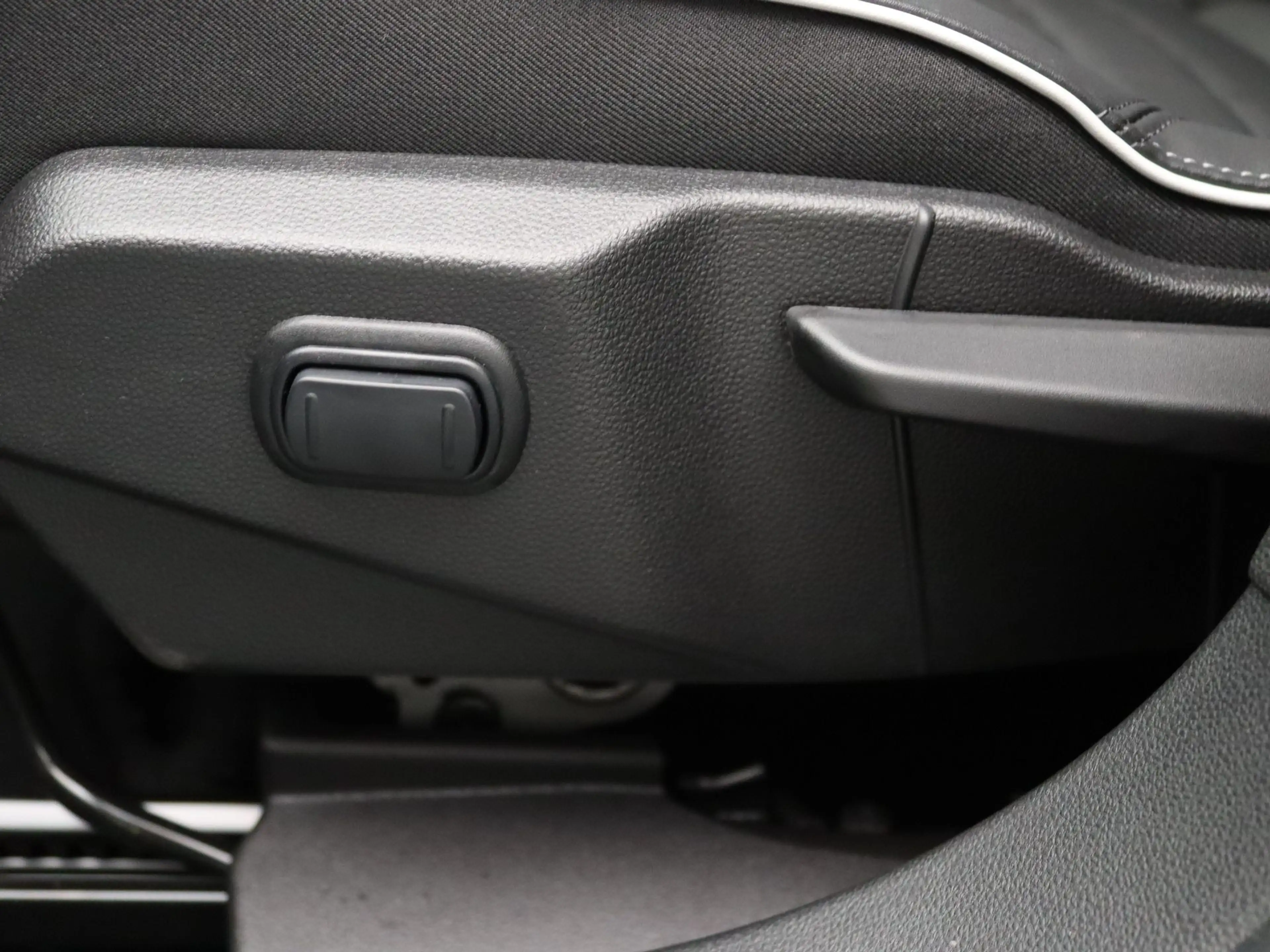 Renault R 4 comfort range iconic "plein sud" 52 kWh Elektrisch — photo 28