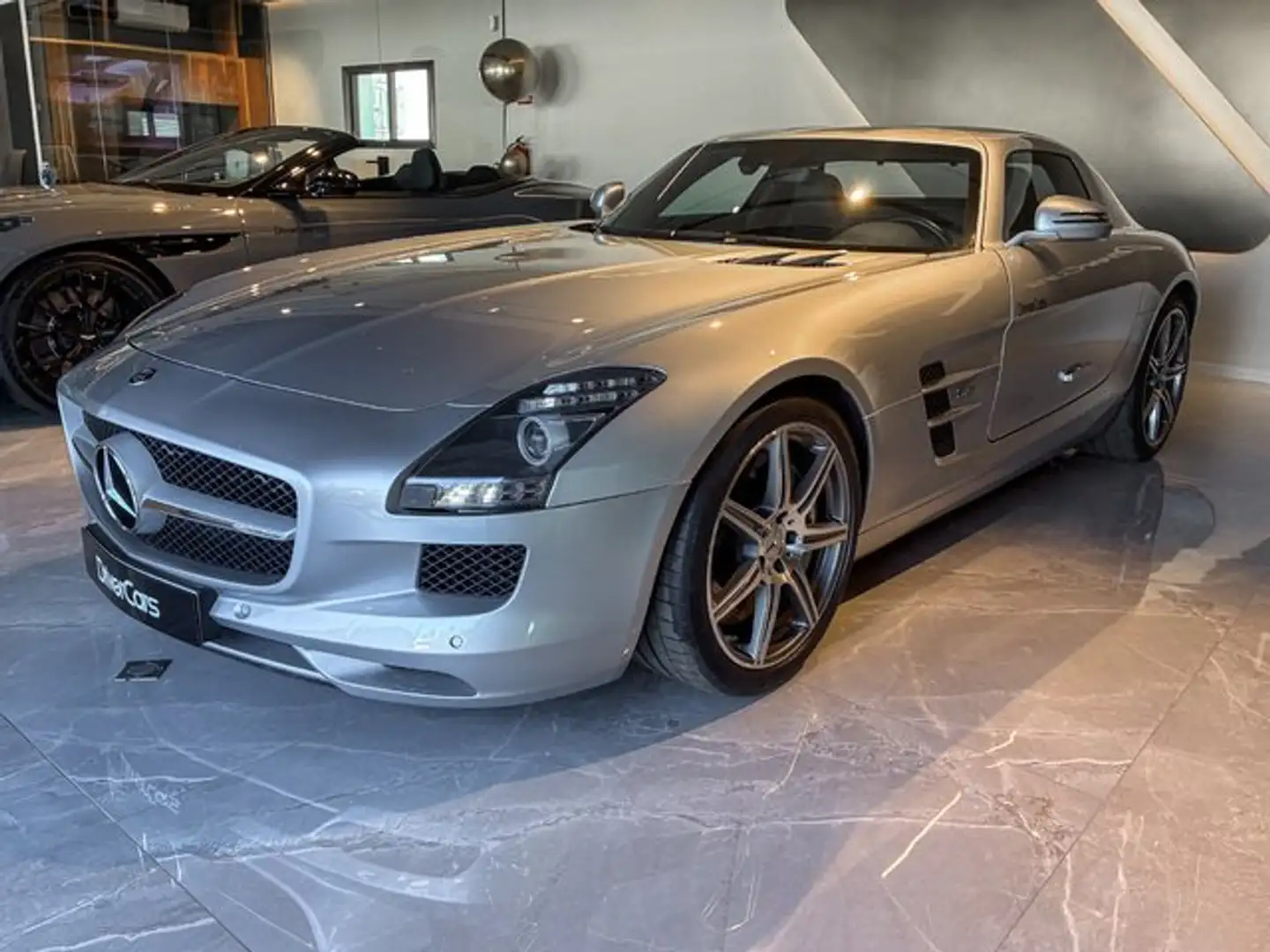 Mercedes-Benz SLS Gris - 2