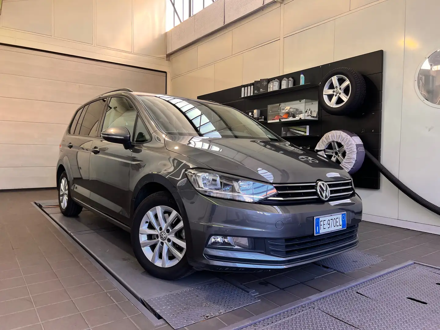 Volkswagen Touran 1.6 tdi Comfortline dsg Grigio - 1