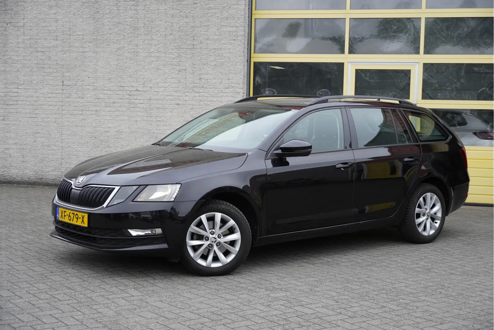 Skoda Octavia Combi 1.0 TSI Automaat! Ambition Business BJ2019 L Zwart - 2