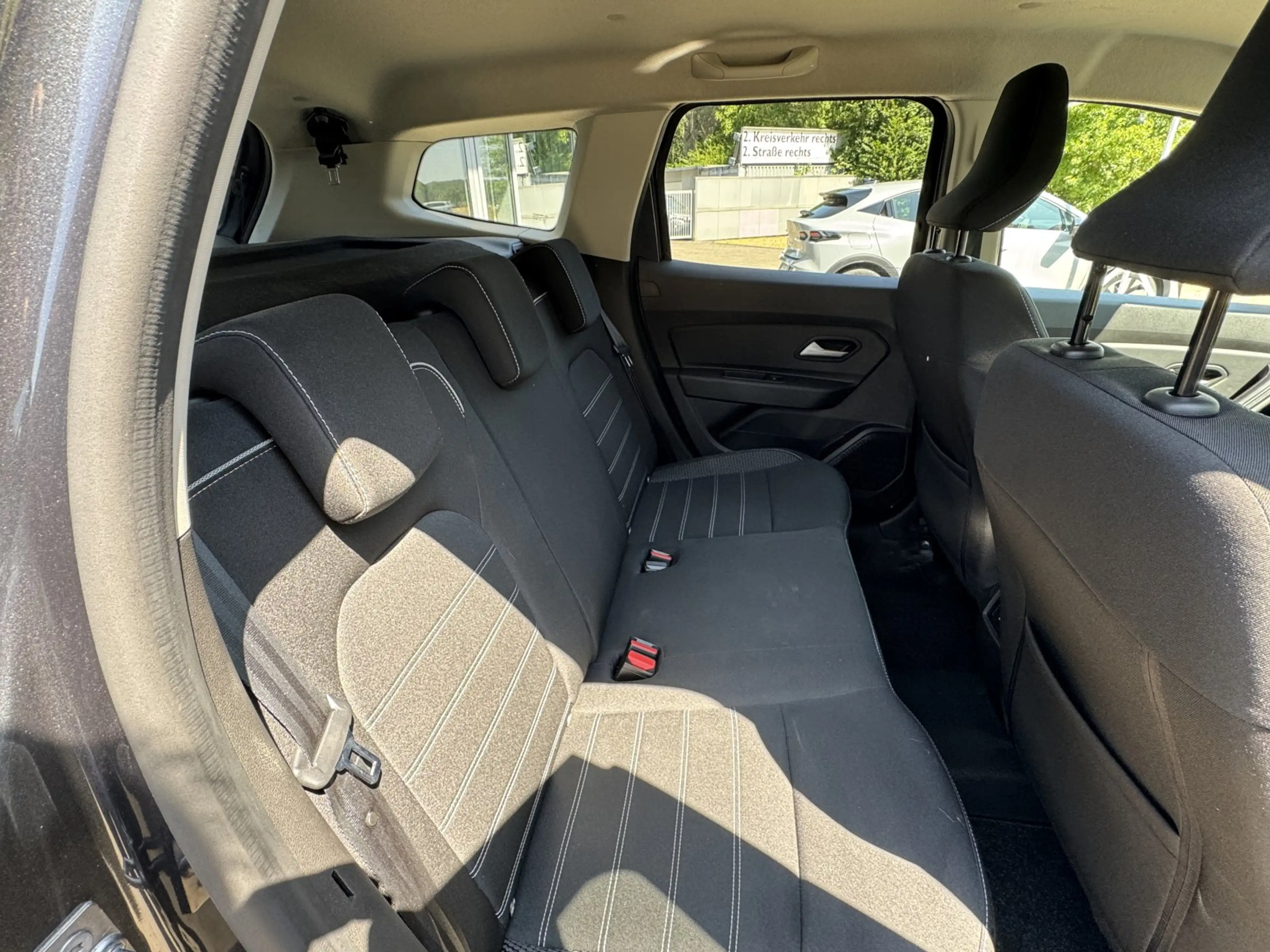 Dacia Duster II 1.3 TCe 130 1.3 TCe 130 EU6d Journey+ 2WD GPF — photo 11