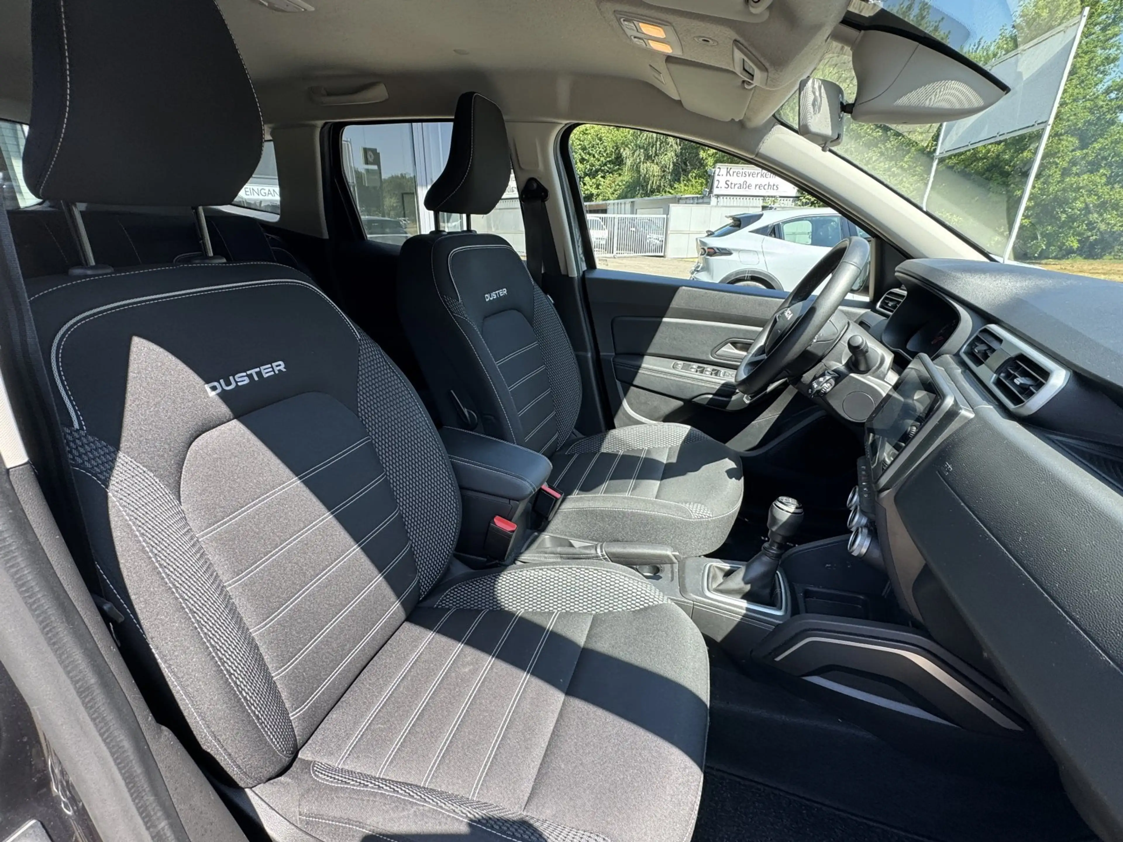 Dacia Duster II 1.3 TCe 130 1.3 TCe 130 EU6d Journey+ 2WD GPF — photo 12
