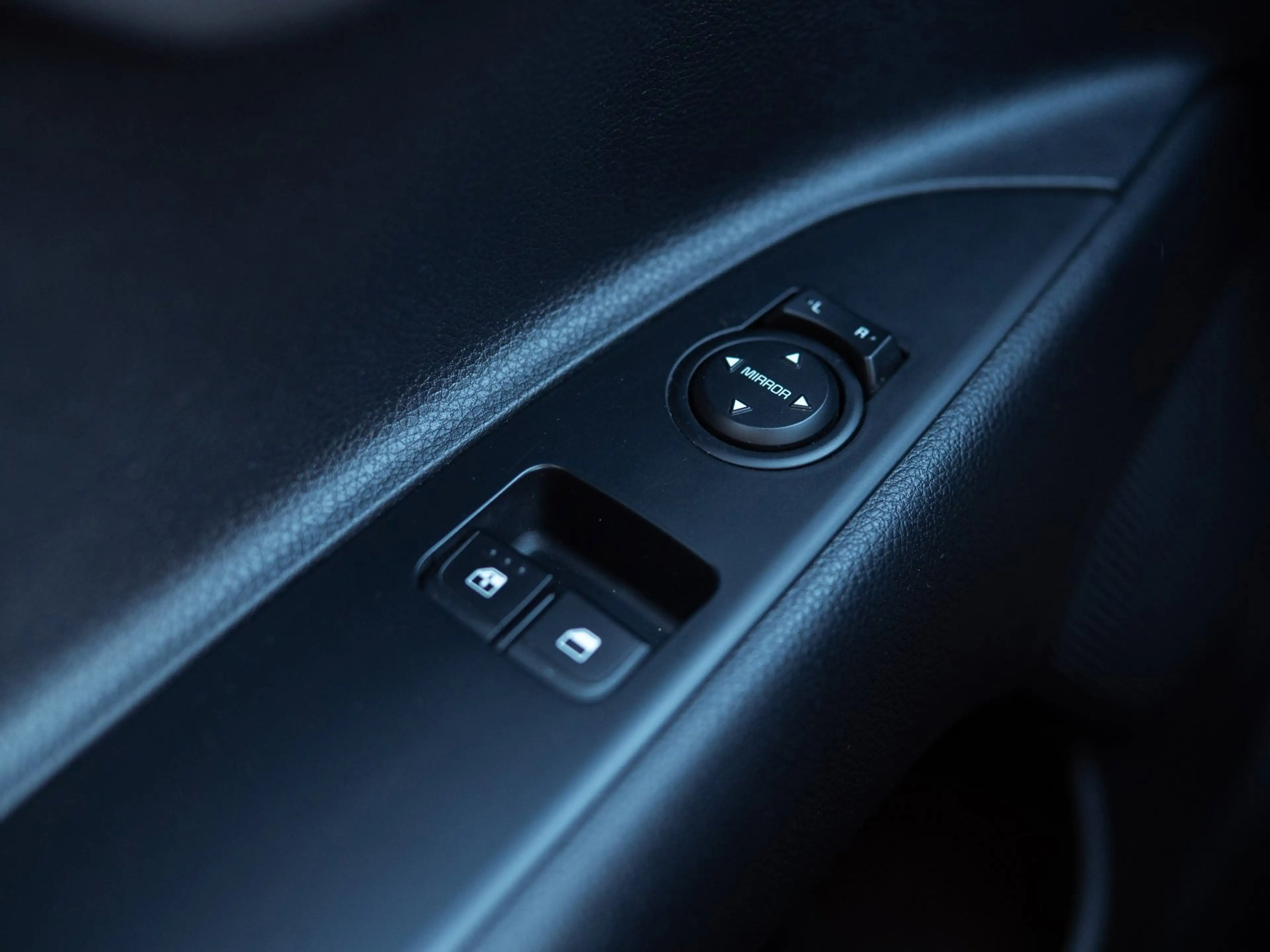 Kia Stonic 1.0 T-GDi MHEV DynamicLine 101 pk (2021) | 2e eige — photo 7