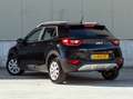 Kia Stonic 1.0 T-GDi MHEV DynamicLine 101 pk (2021) | 2e eige Schwarz - thumbnail 2