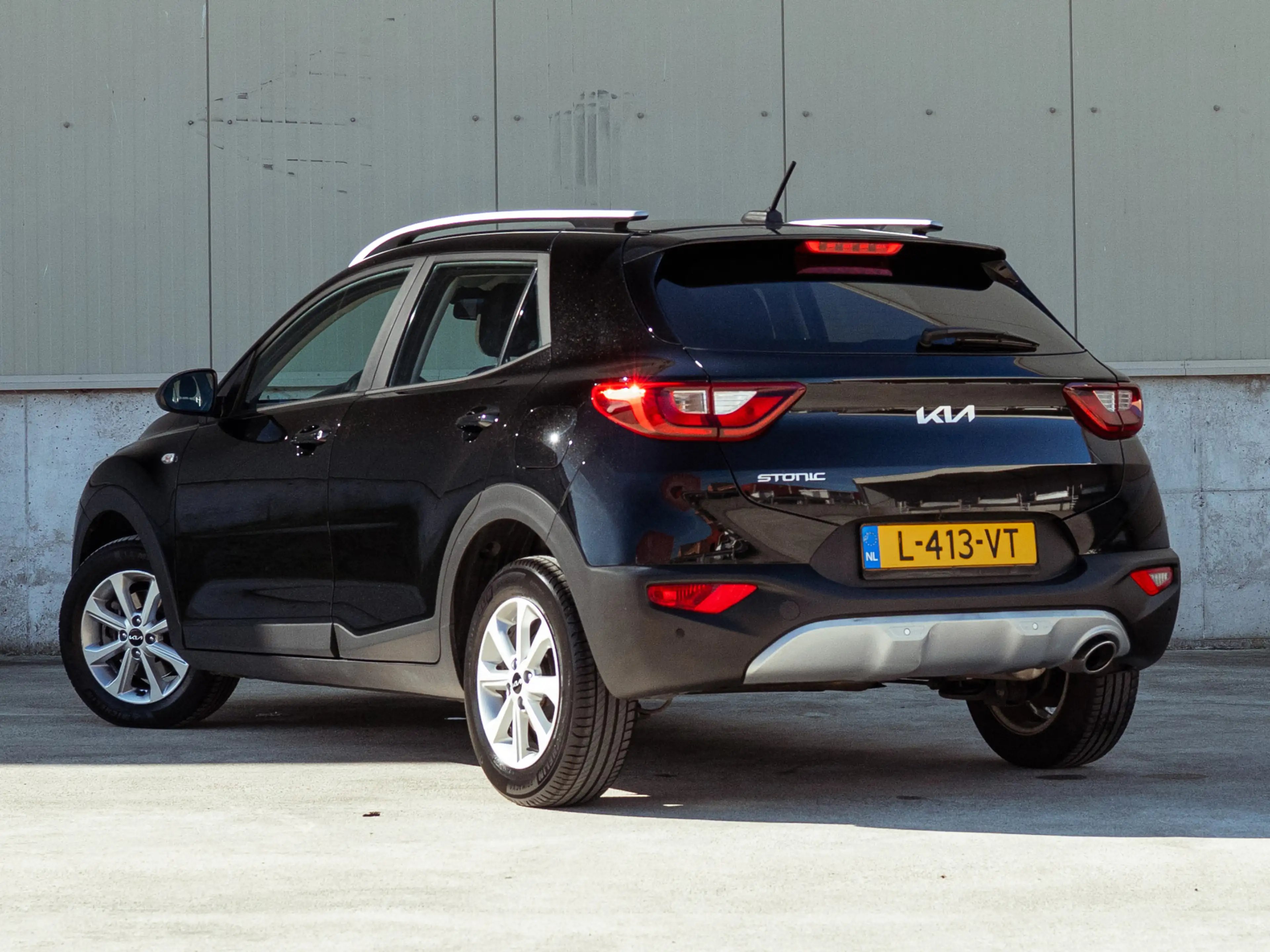 Kia Stonic 1.0 T-GDi MHEV DynamicLine 101 pk (2021) | 2e eige — photo 2