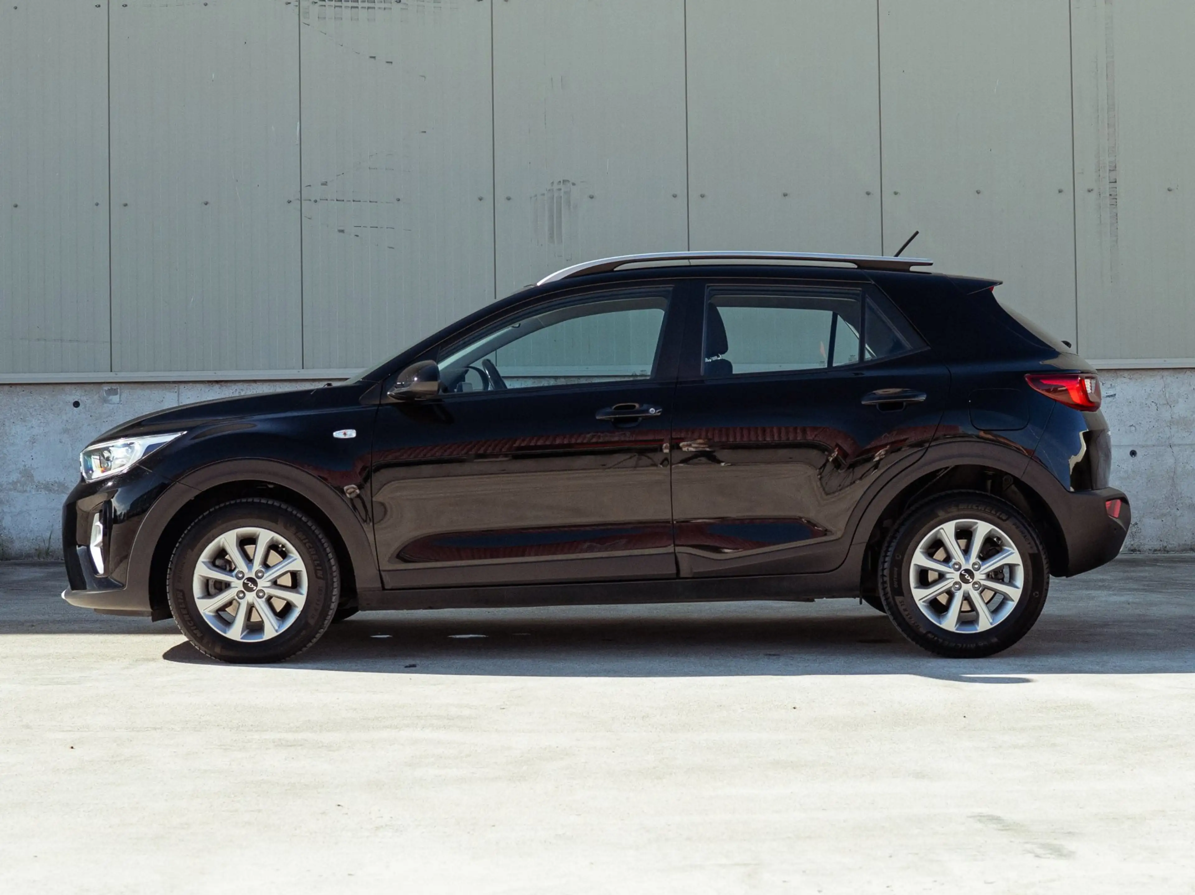 Kia Stonic 1.0 T-GDi MHEV DynamicLine 101 pk (2021) | 2e eige — photo 12