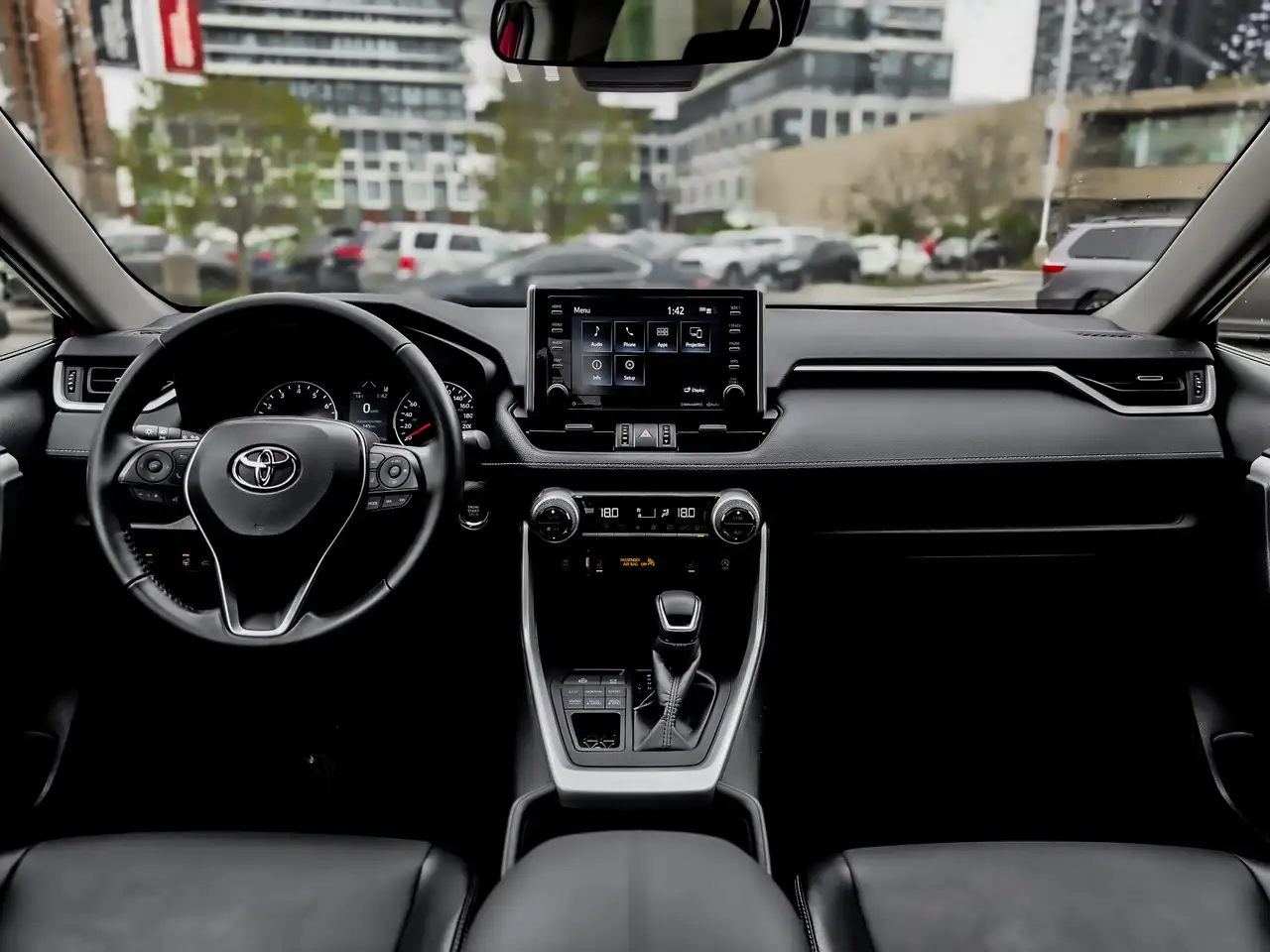 Toyota RAV 4 снимка Toyota RAV 4