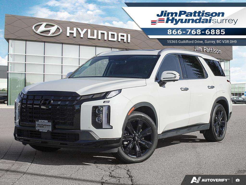  2023 Hyundai Palisade Urban AWD with 7 Passenger Seating   