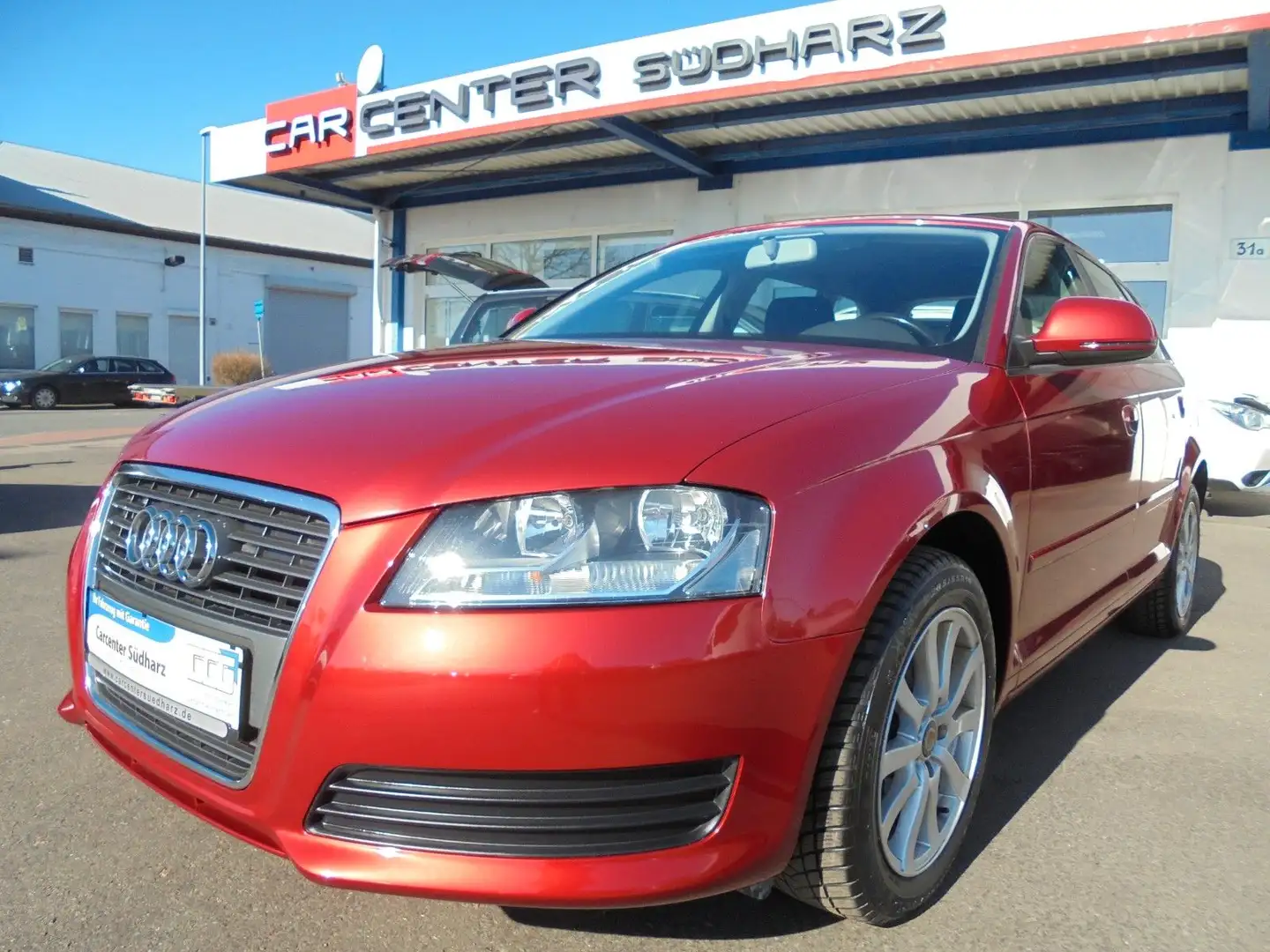 Audi A3 Sportback 1.4 TFSI Attraction Rouge - 1