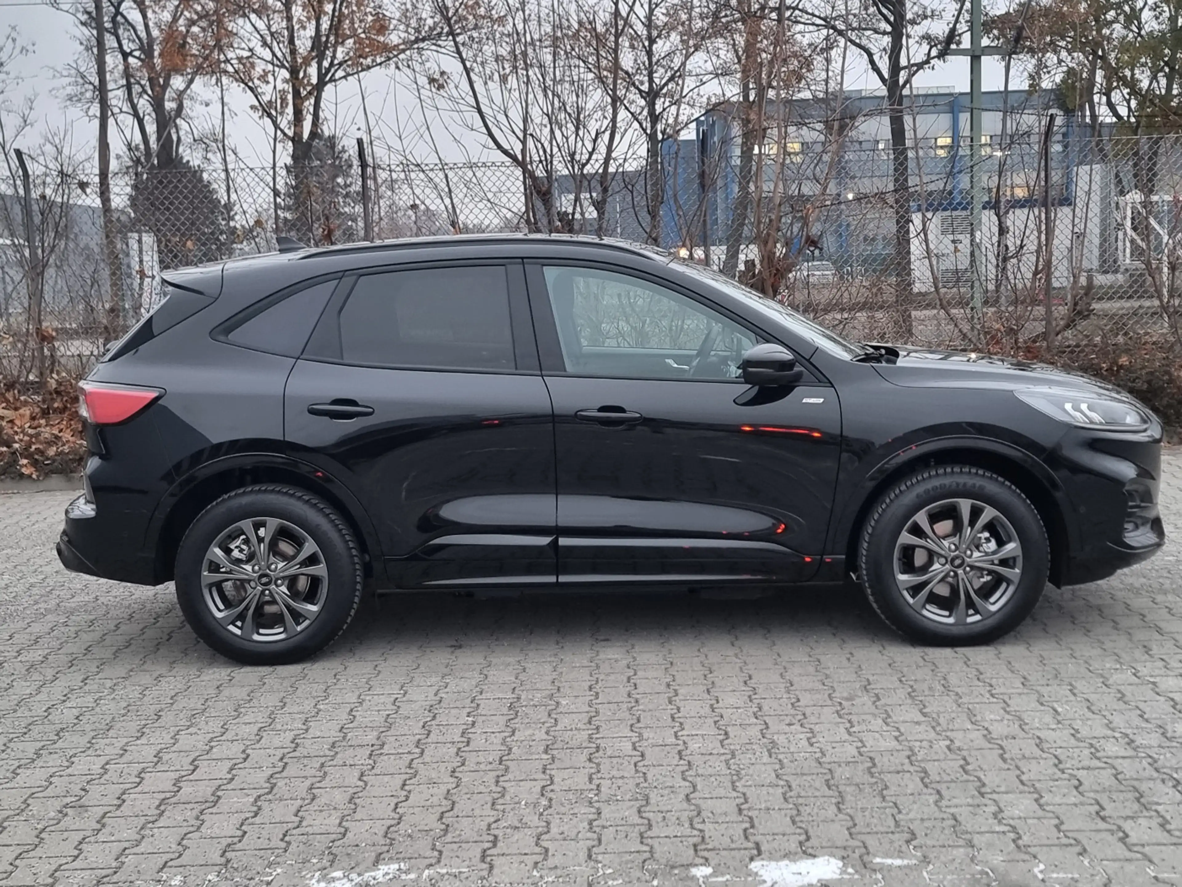 Ford Kuga ST-Line Navigation+Kamera+Winterpaket — photo 4