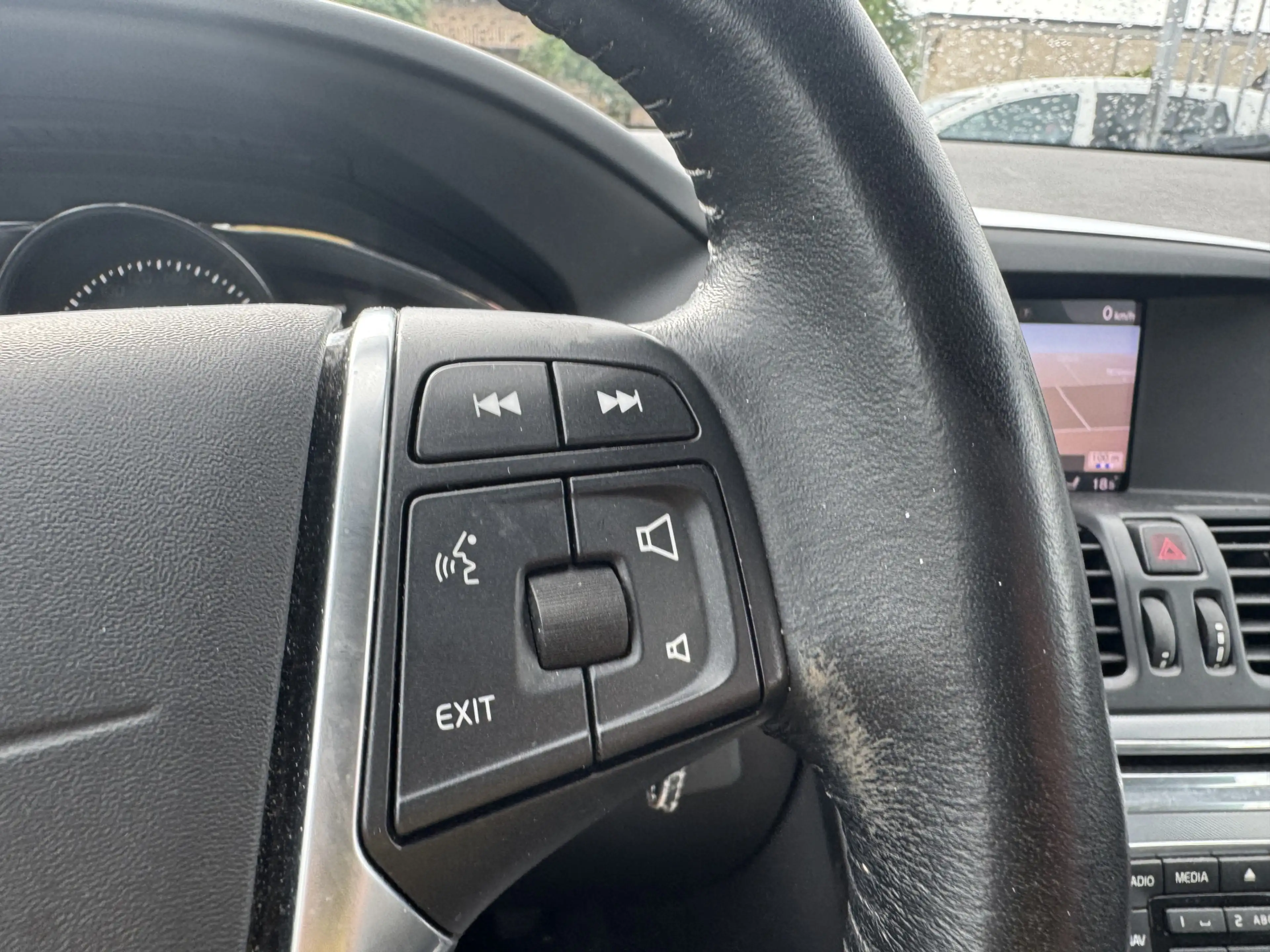 Volvo XC60 2.0 D4 FWD Polar+ — photo 14