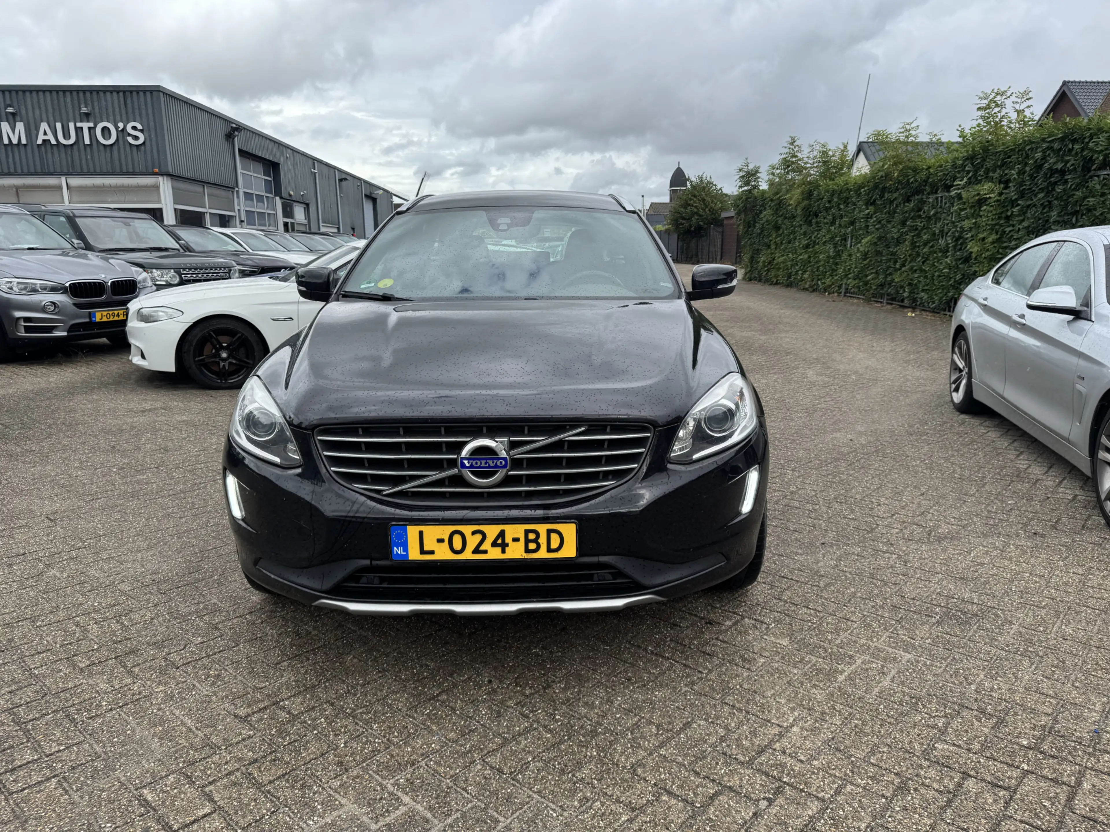 Volvo XC60 2.0 D4 FWD Polar+ — photo 2