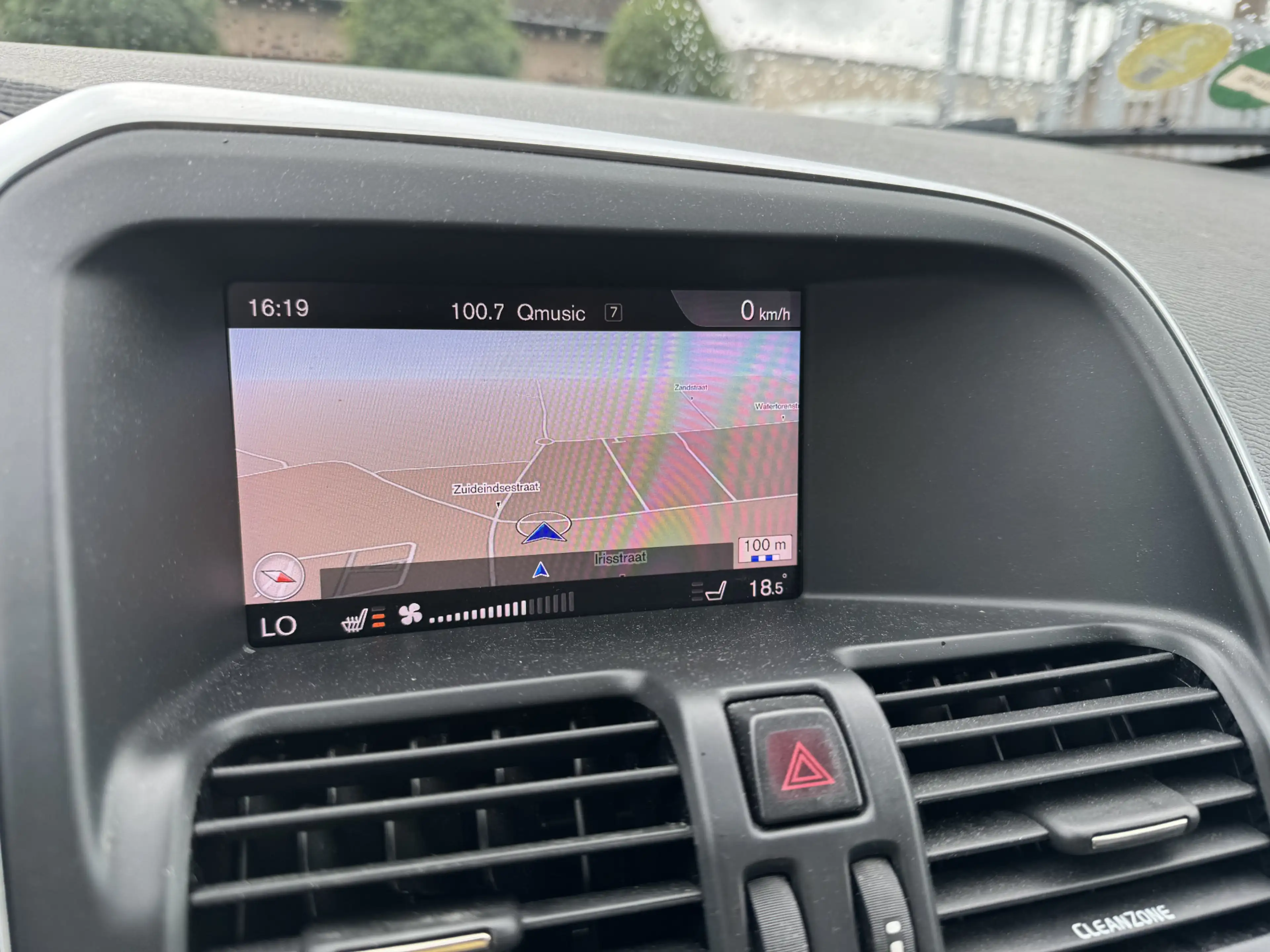 Volvo XC60 2.0 D4 FWD Polar+ — photo 10
