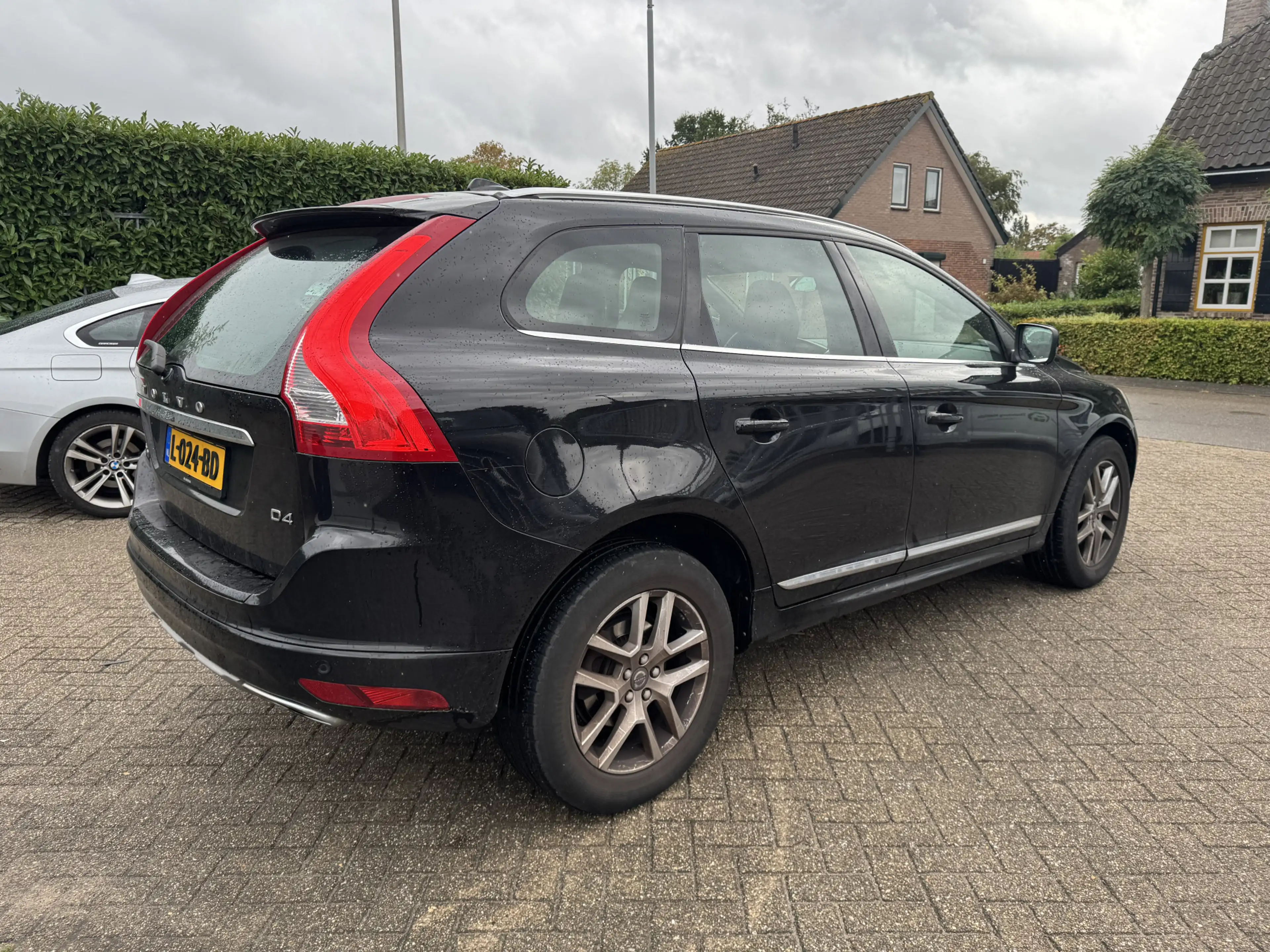 Volvo XC60 2.0 D4 FWD Polar+ — photo 4