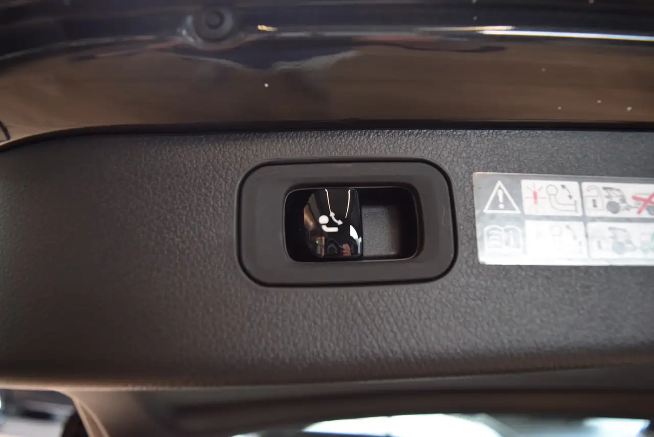 Mercedes-Benz C-Class C Break 300 e PHEV AMG Line (230 kW) / Pano dak / 360°, миниатюра 18