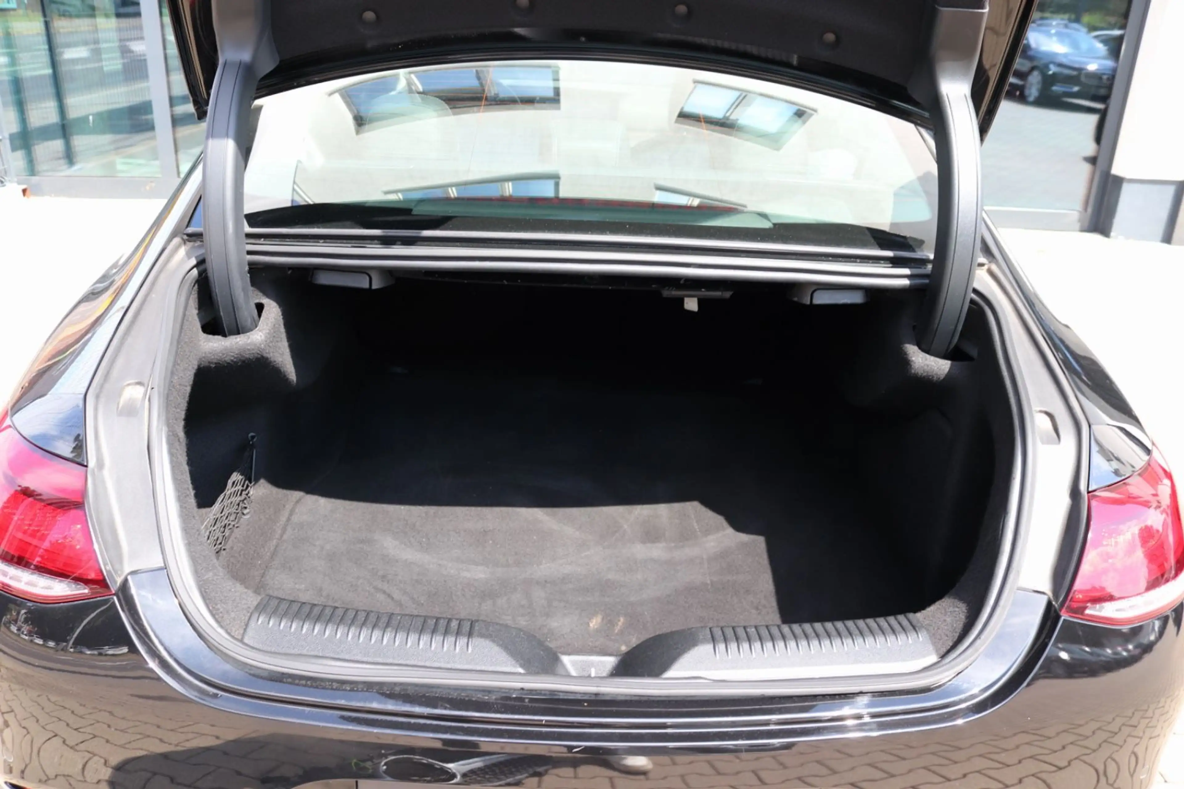 Mercedes-Benz CLS 400 d 4Matic HuD AHK Sitzbel. 360° Massage — photo 7