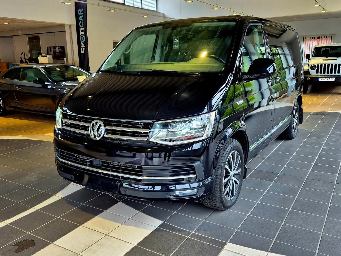 Volkswagen T6 Multivan Business 4Motion 2.0 TDI RFK Android Negro - 1