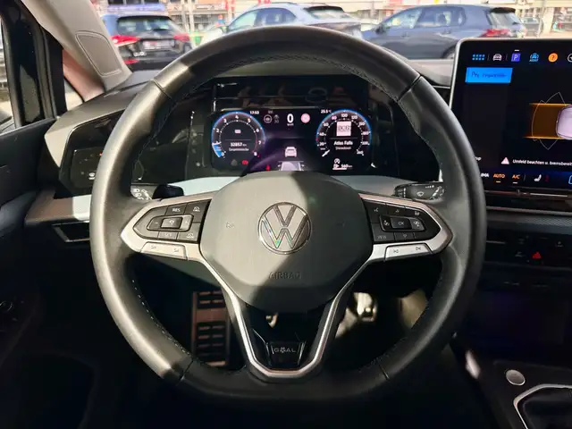 Volkswagen Golf view 14